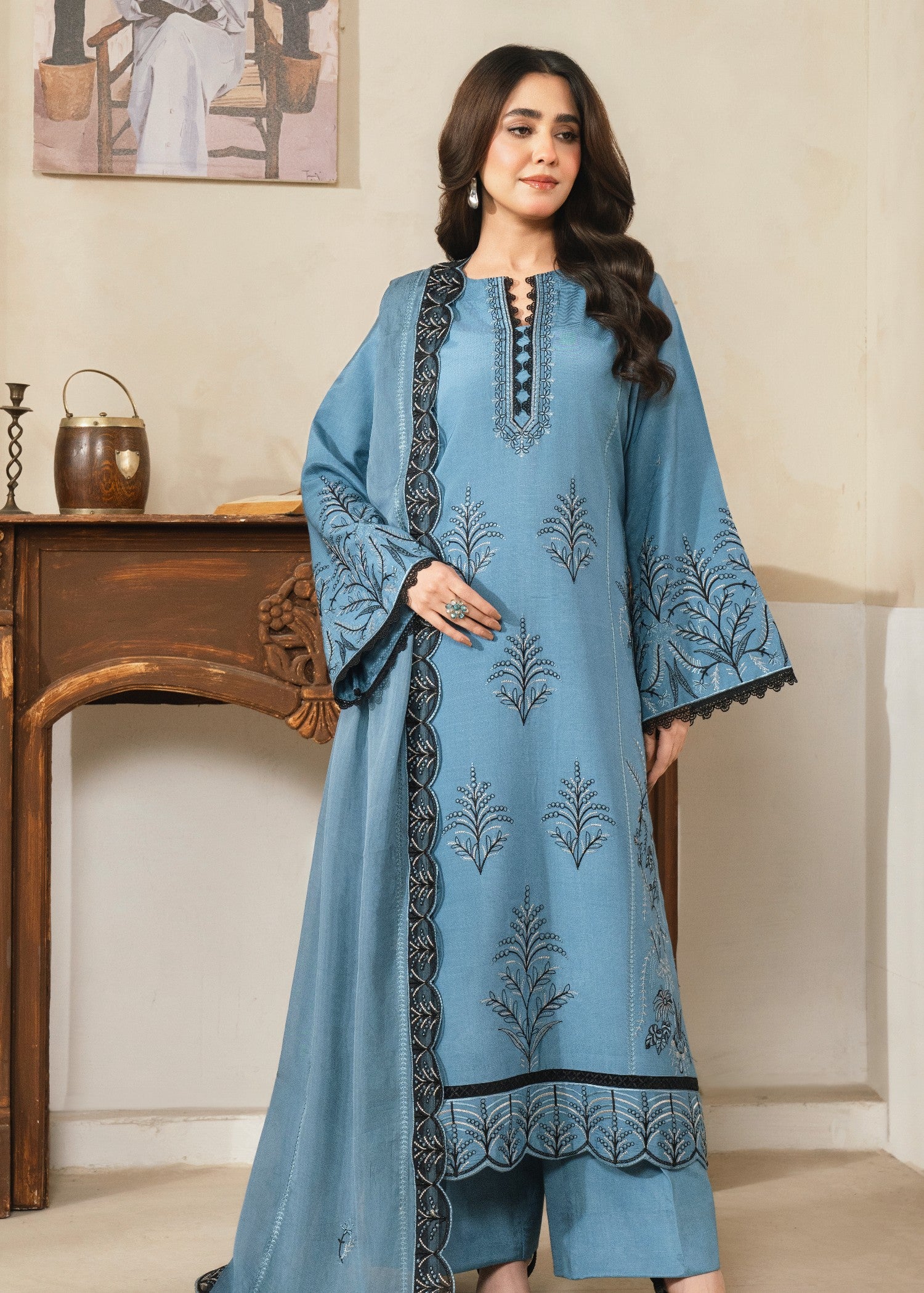 raw silk Kurta Set in Black, frost blue