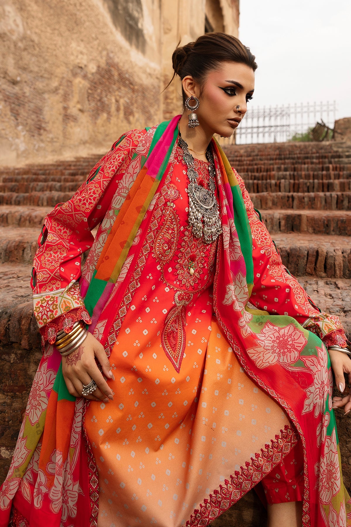 Chunri Lawn – CHN6-06