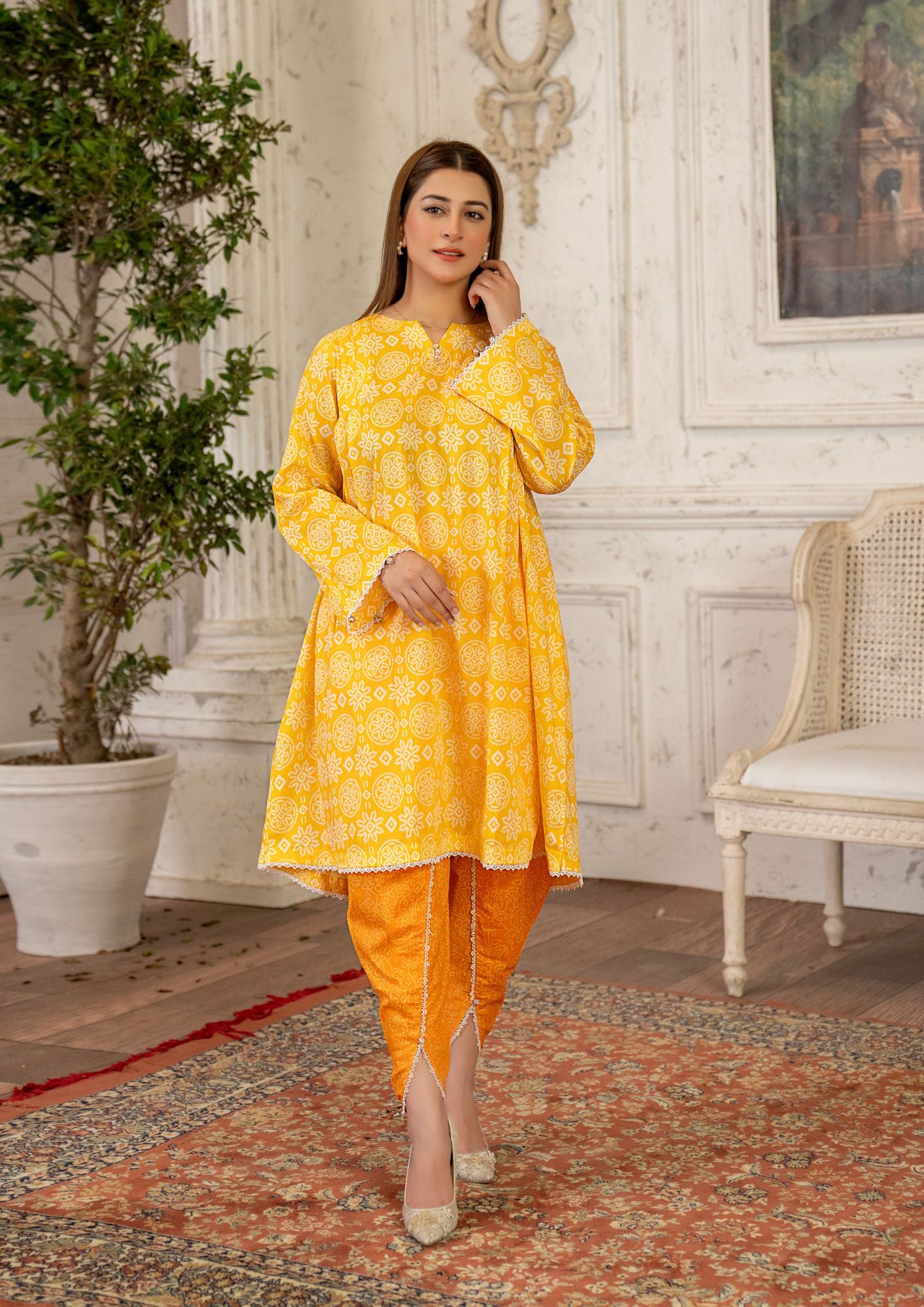 lawn Short Frock in Yellow-orange, yellow