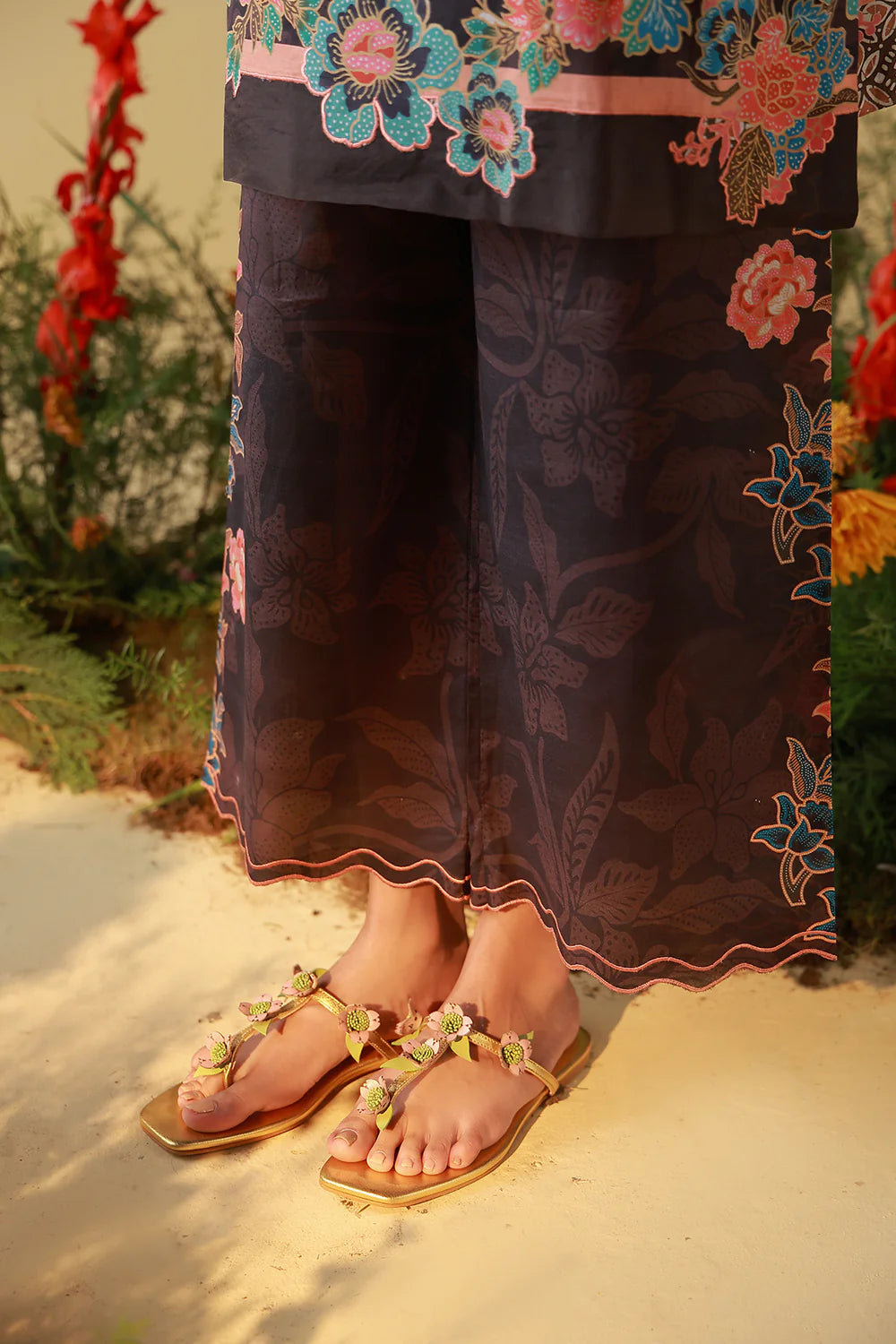 Mirha 2PC Lawn – Coffee Bloom