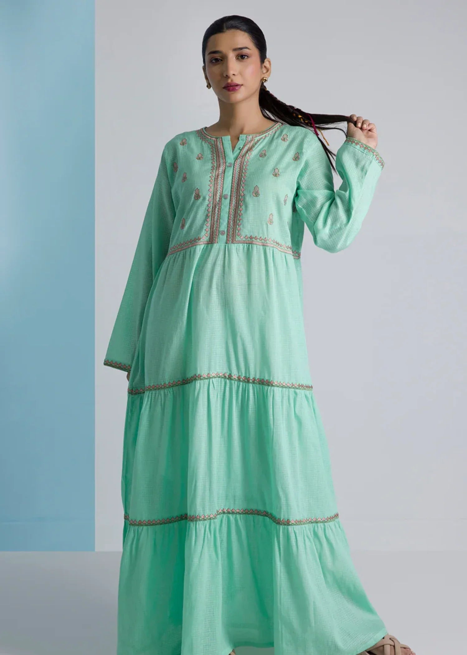 textured lawn Maxi in Pastel green