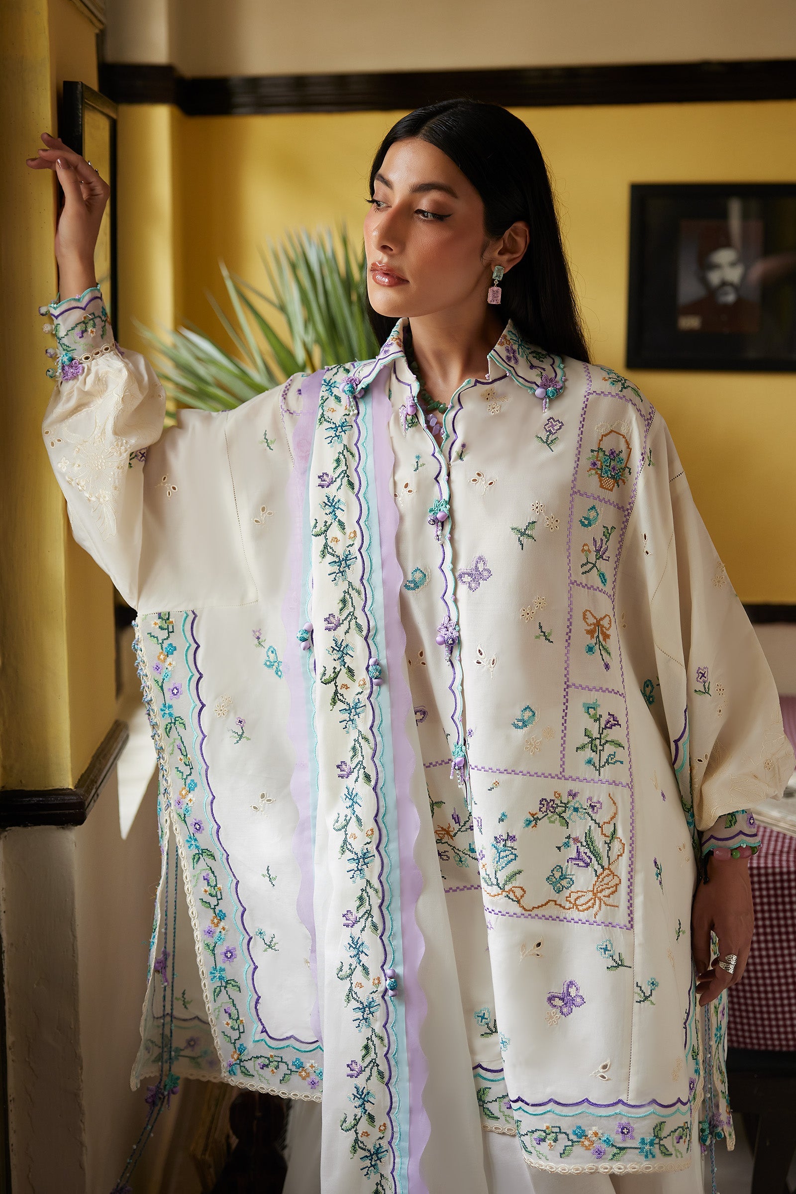 Festive Luxury Lawn – Ghost Orchid Whisper (Z-07)