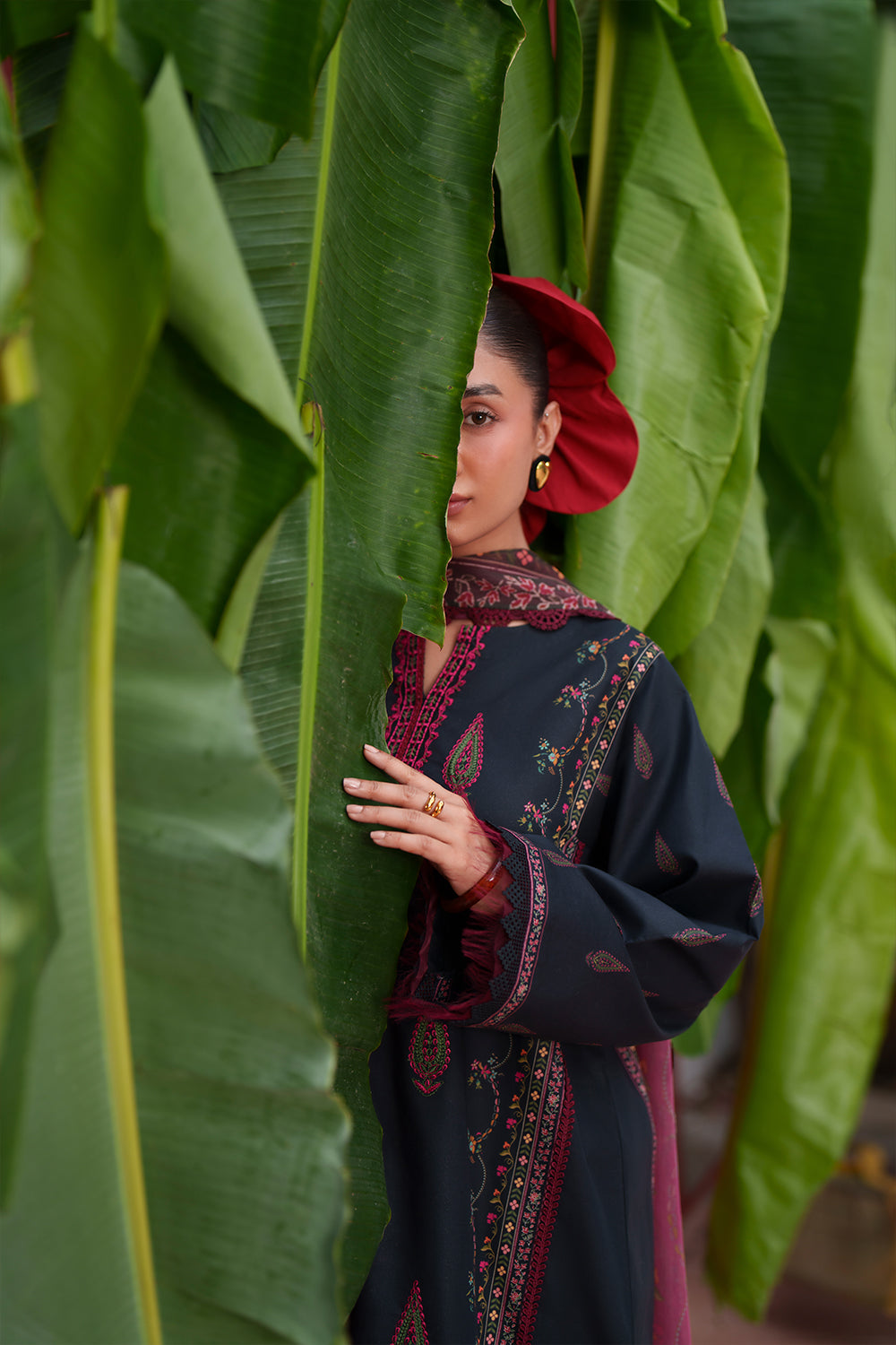 Laanem Luxury Lawn – AZAI-A-SRL26-03