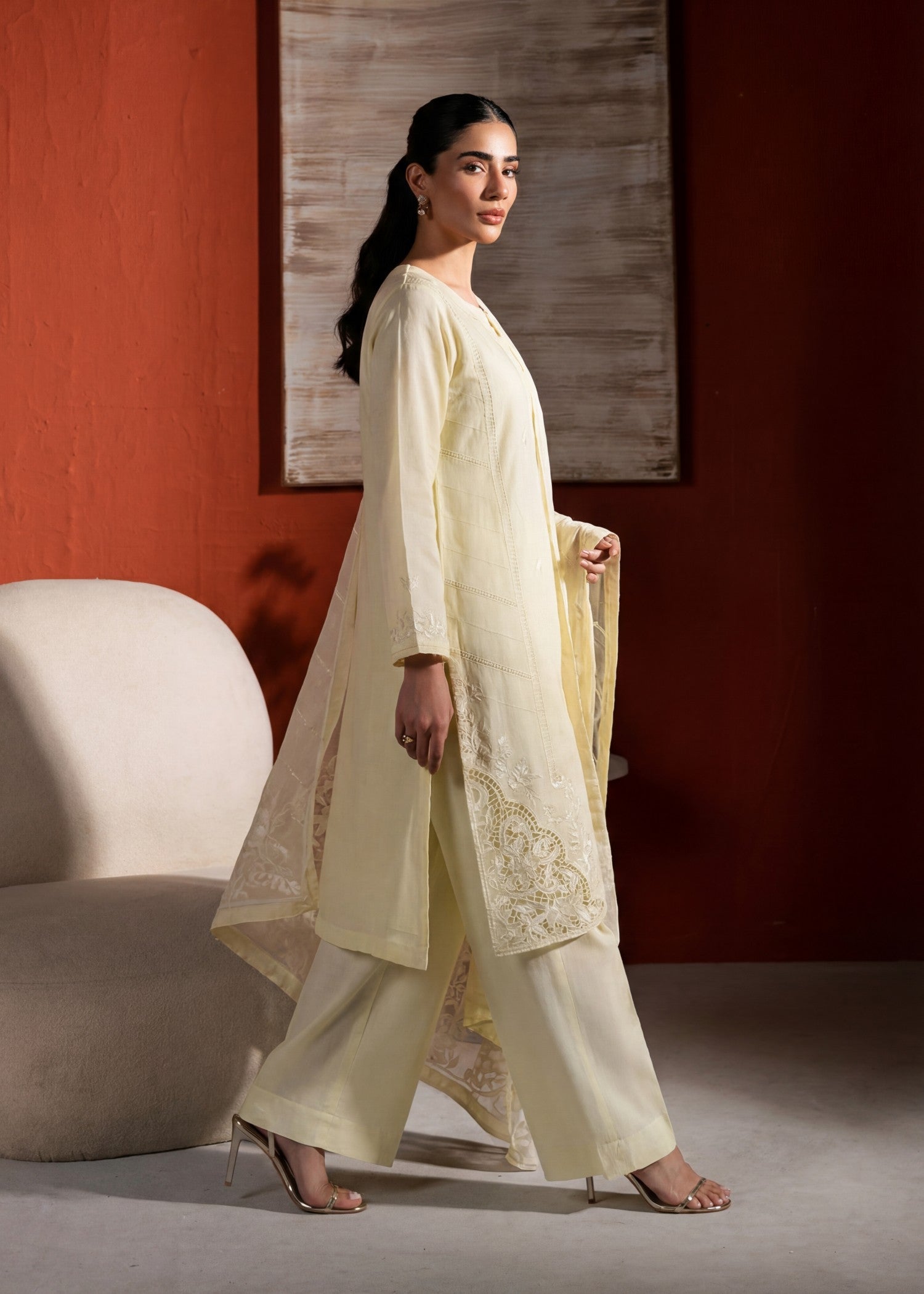 textured lawn Kurta Set in Off-white