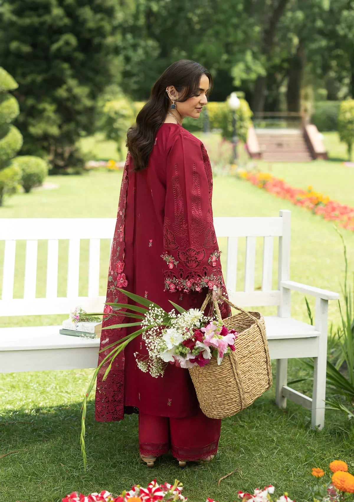 Luxury Lawn – ELQ-4a Falling Petals