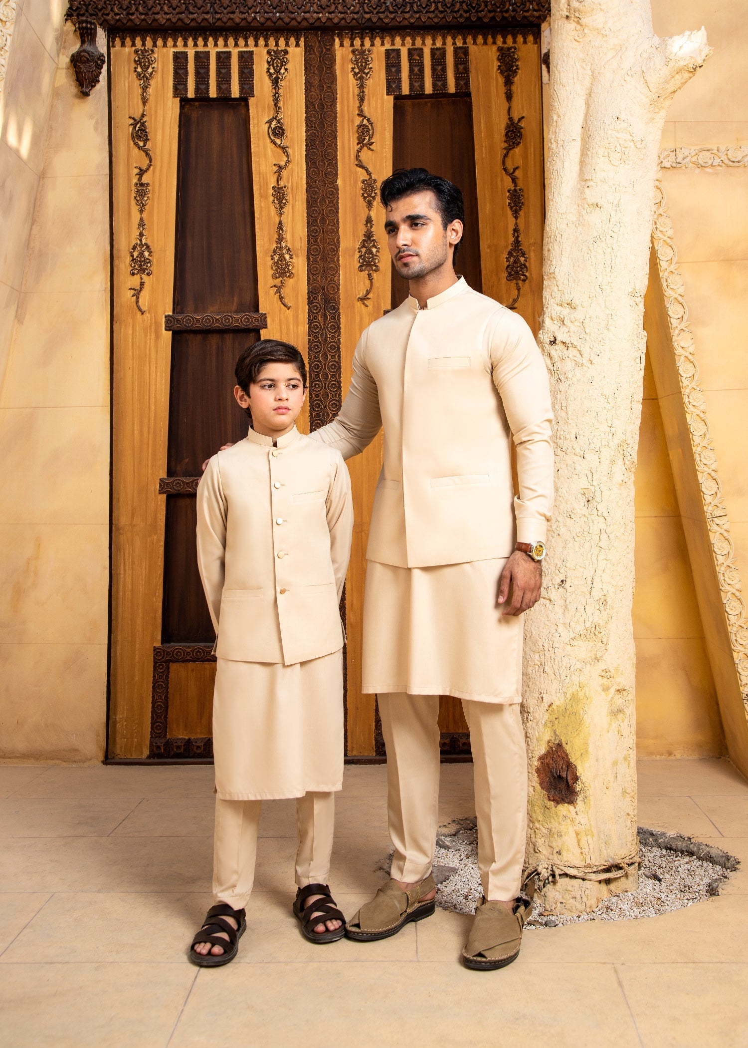 wash & wear Waistcoat in Beige