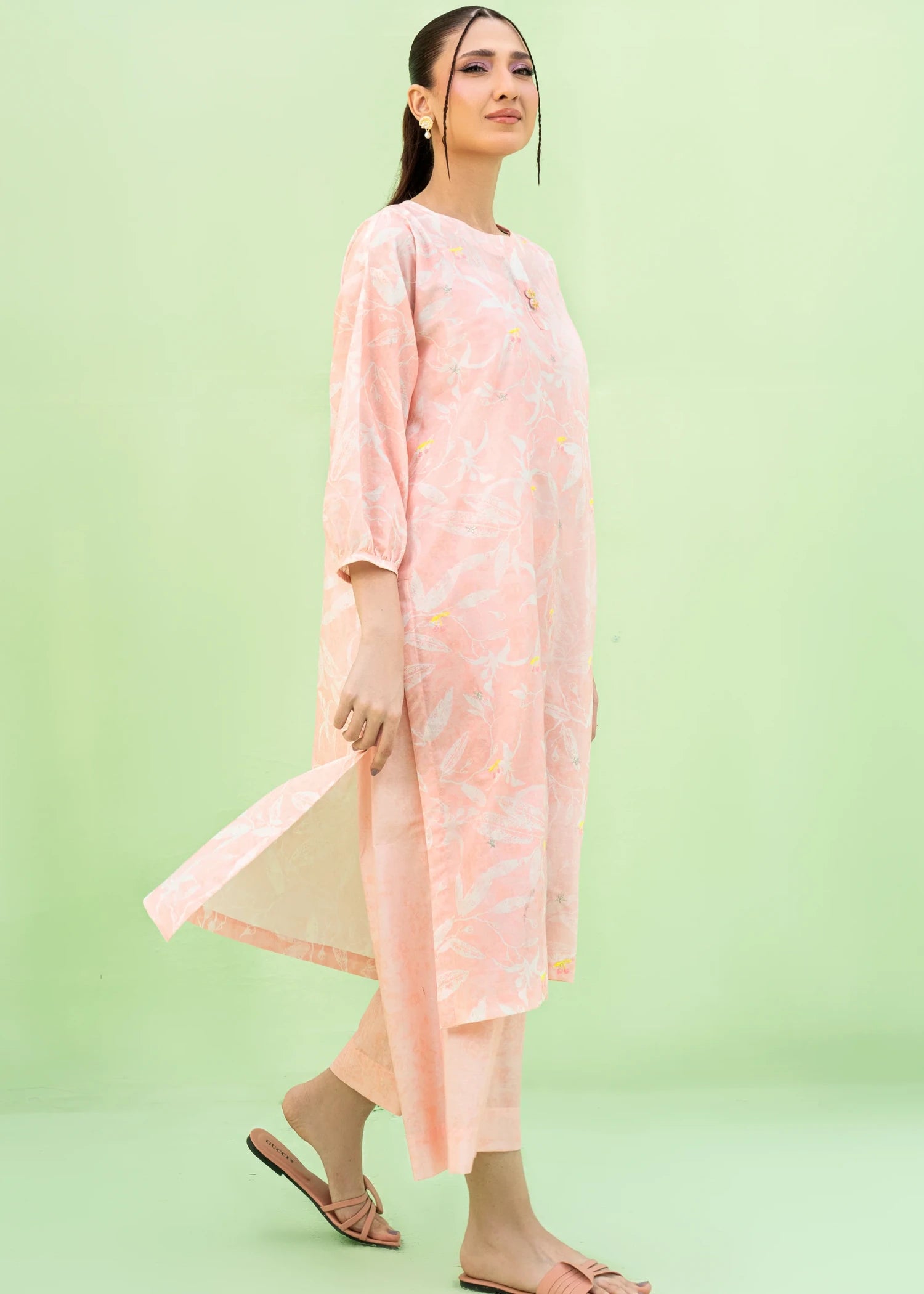 cambric cotton Kurta Set in Cherry blossom pink