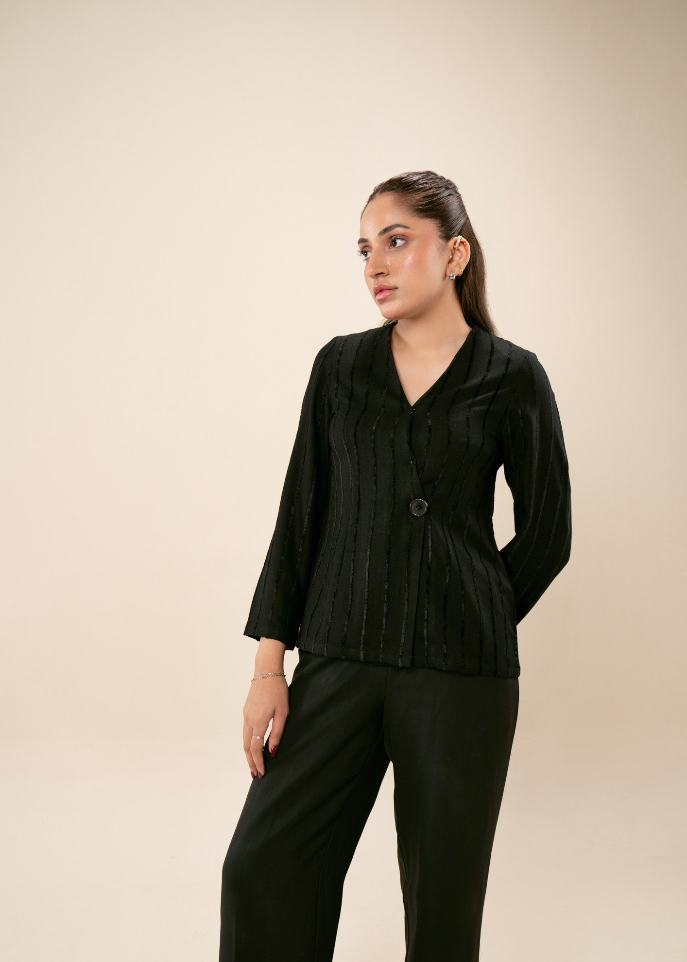 crepe Top in Black