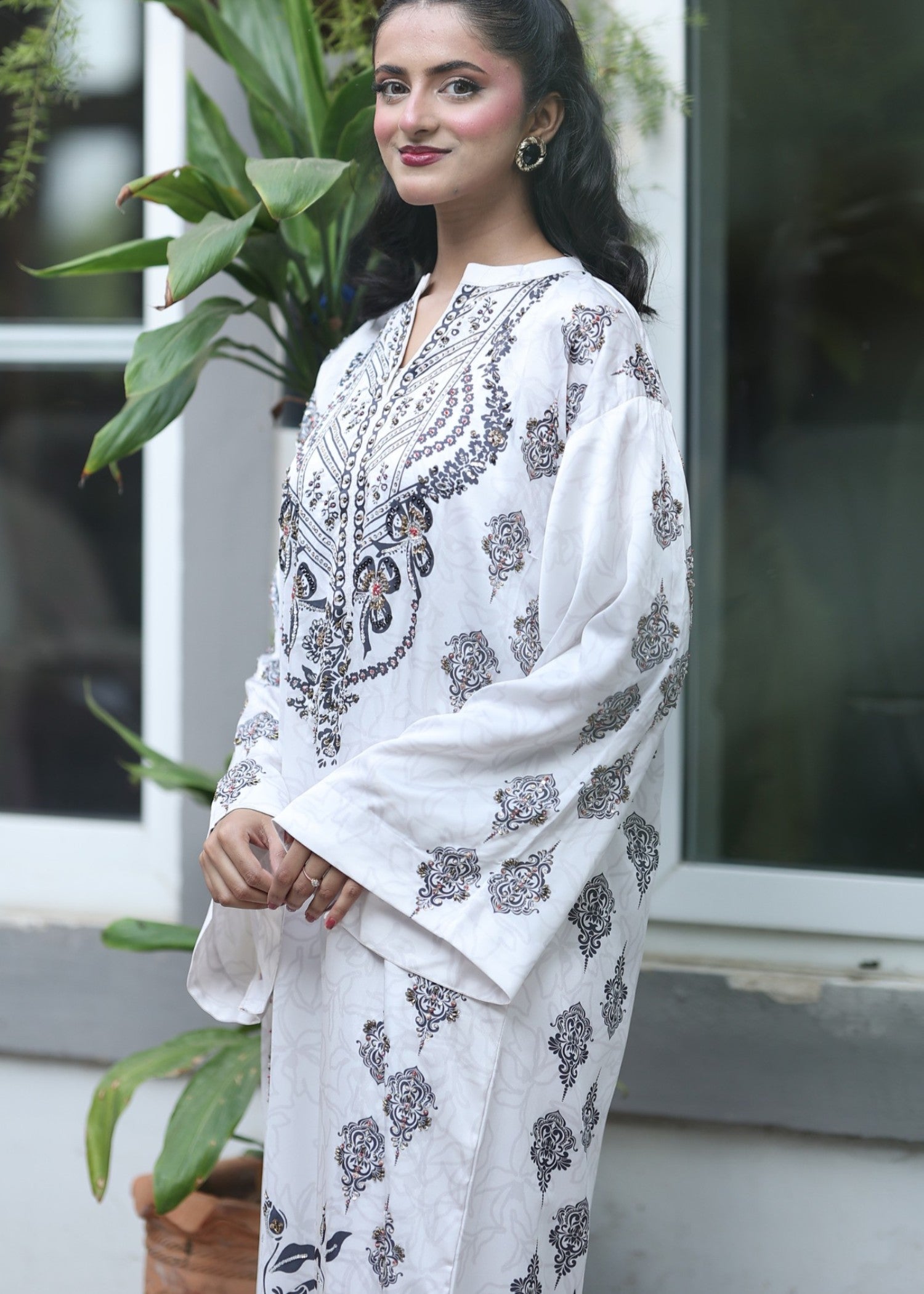 pk charmuse silk Kaftan in Ghost white