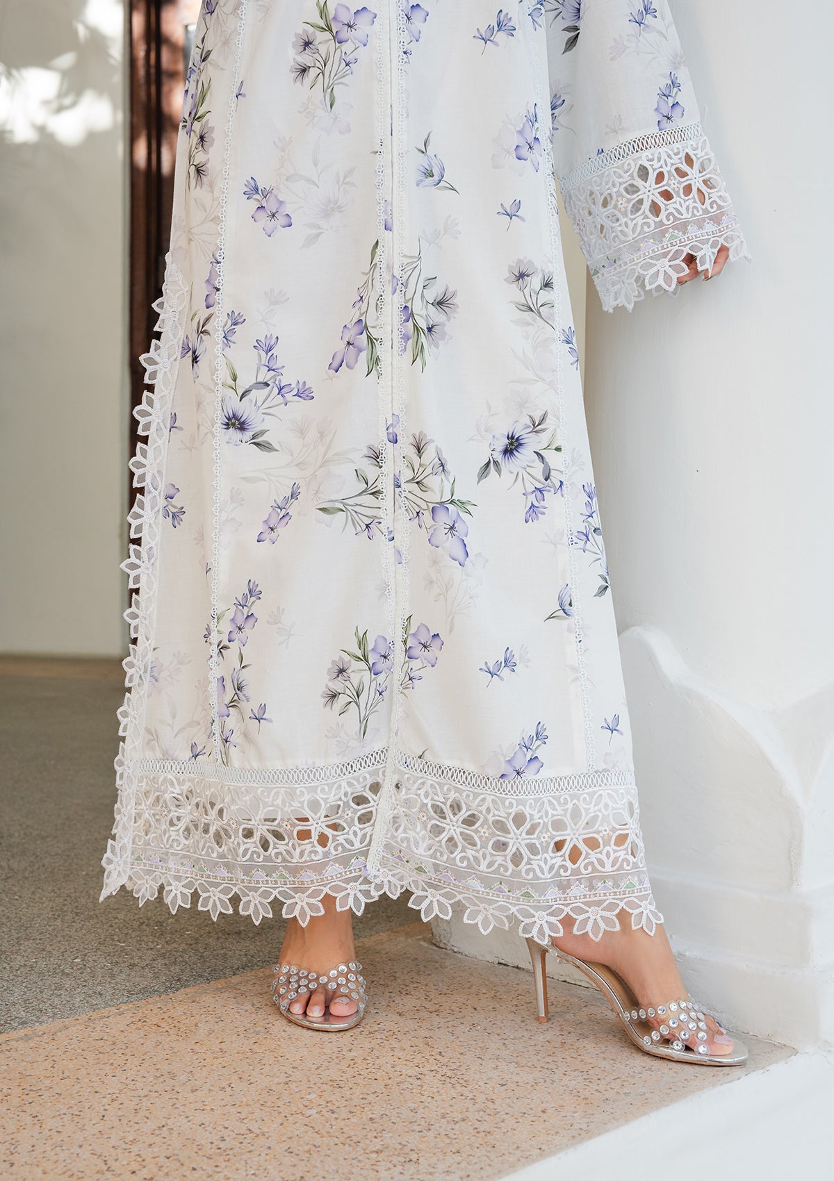 lawn Kurta Set in Off-white