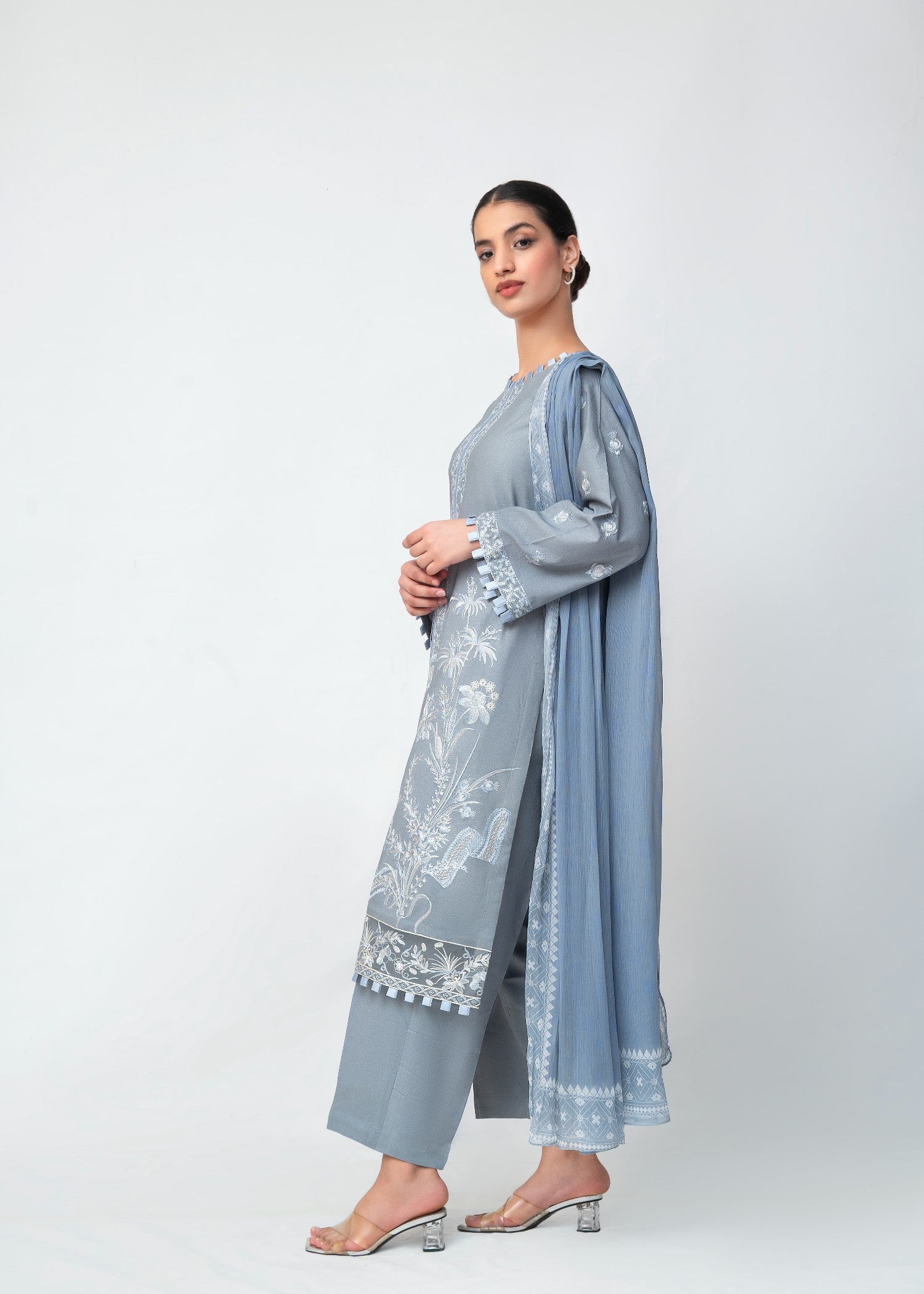 karandi Kurta Set in Cool grey
