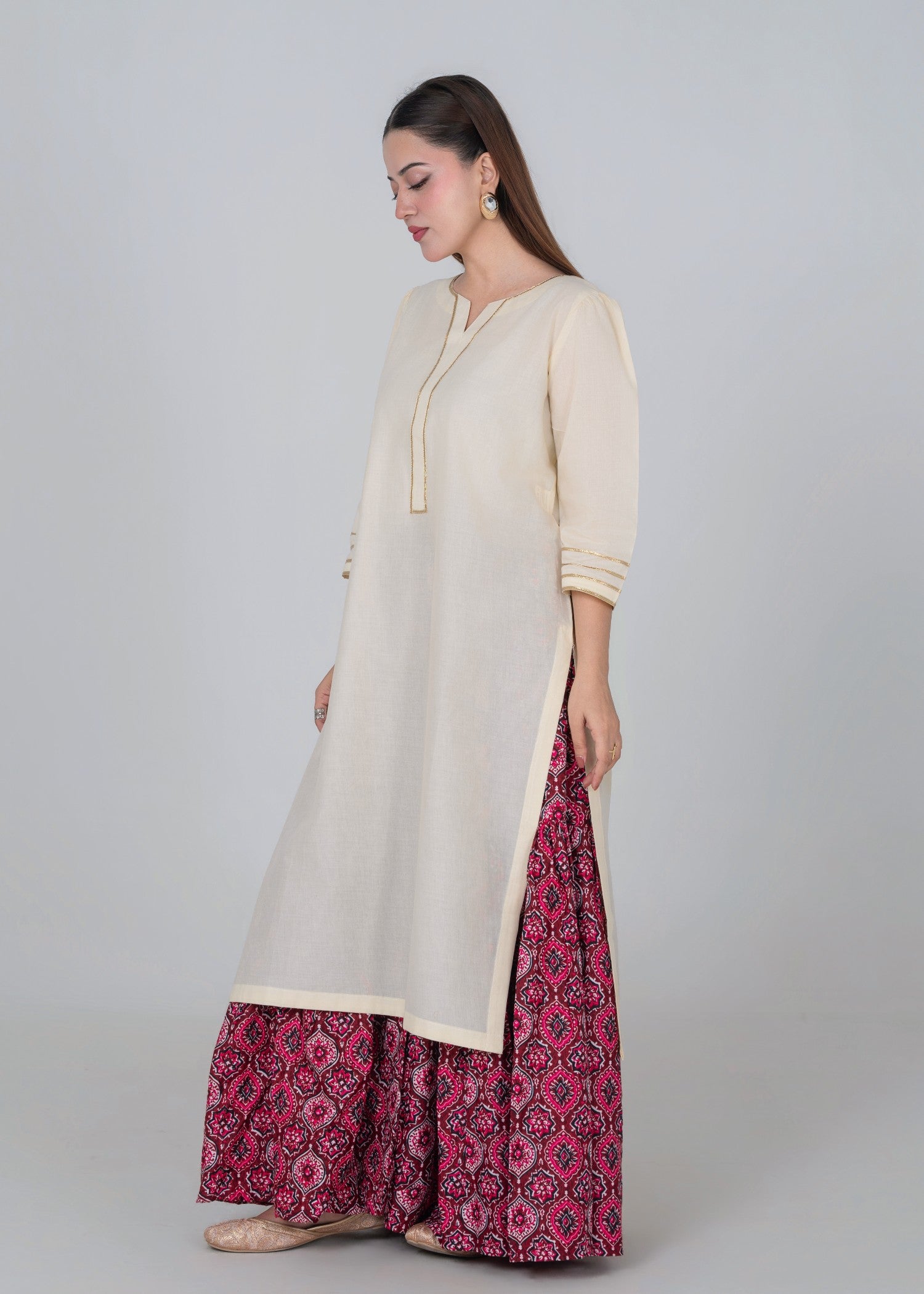 lawn cotton Gharara in Off-white