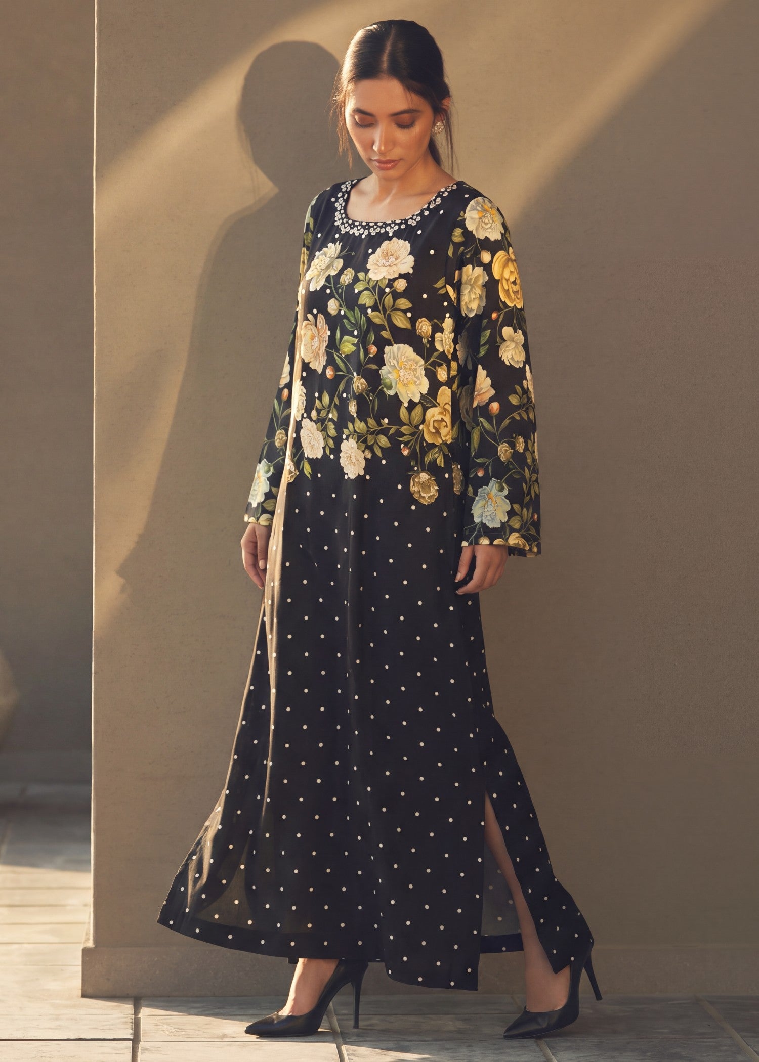 poly silk Kaftan in Black