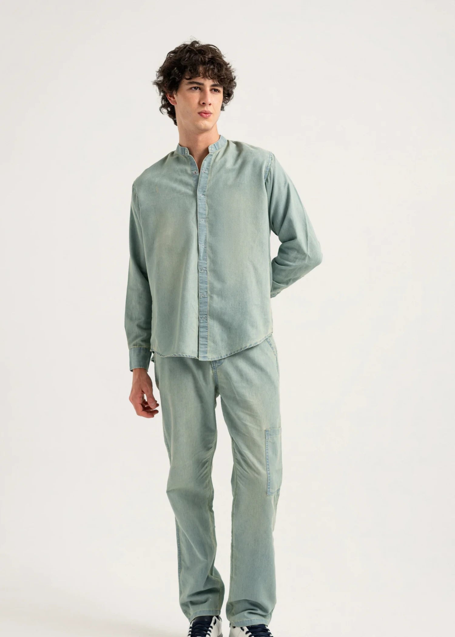 chambray Casual Shirt in Light blue