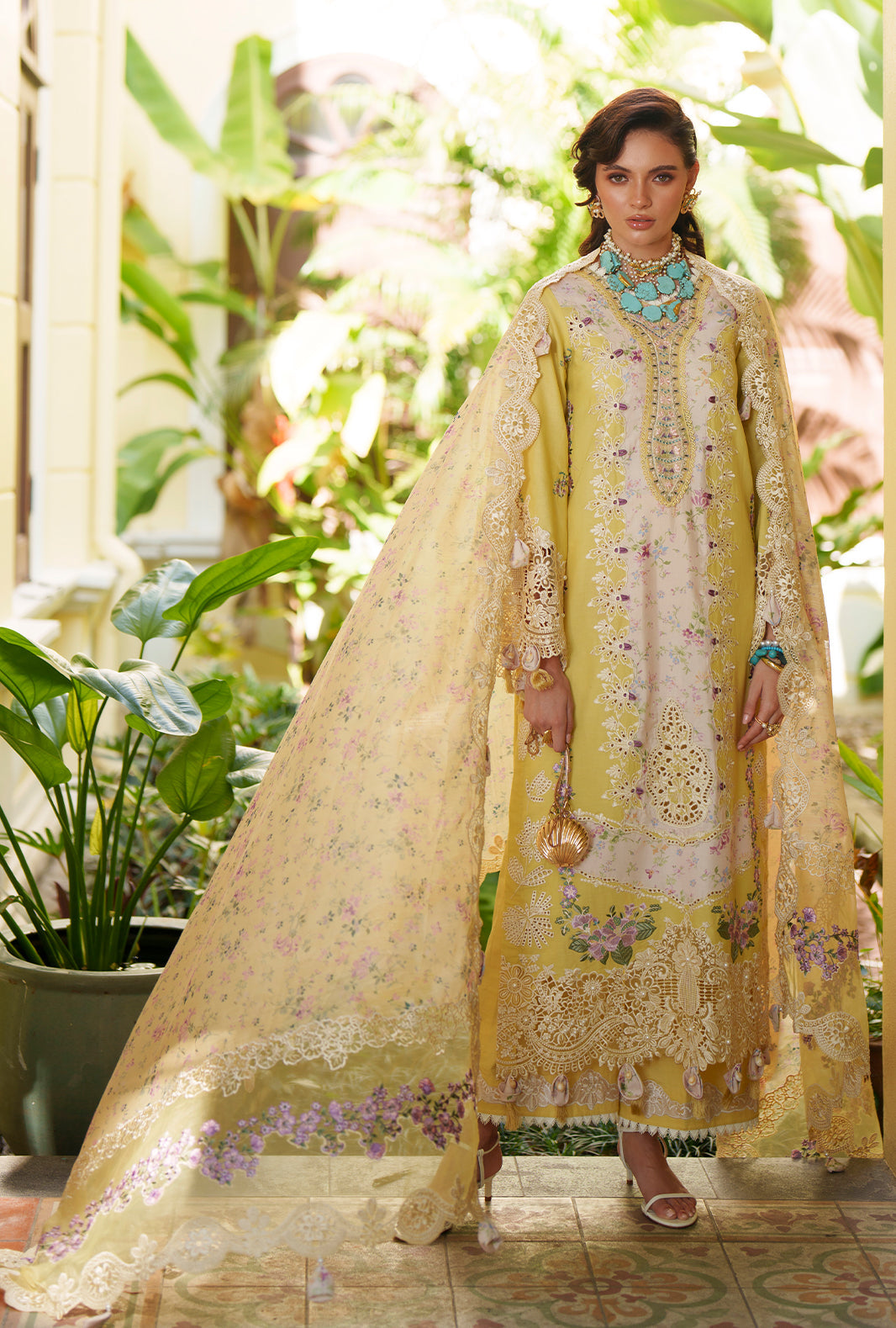 AJR Evara Luxury Lawn – Kaia