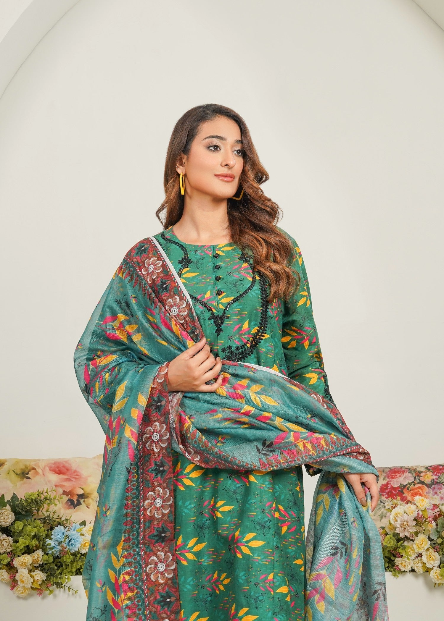 lawn Pishwas in Emerald green