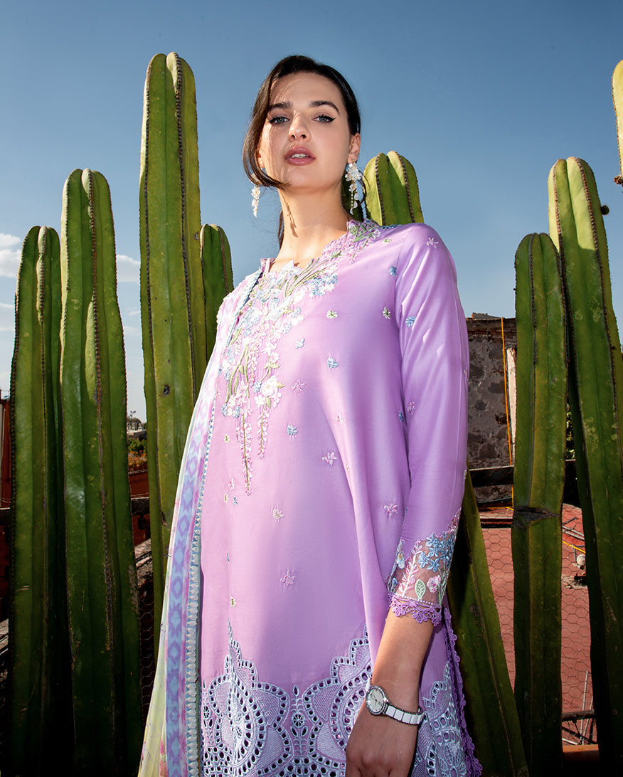 Odyssey Luxury Lawn – Ailyn