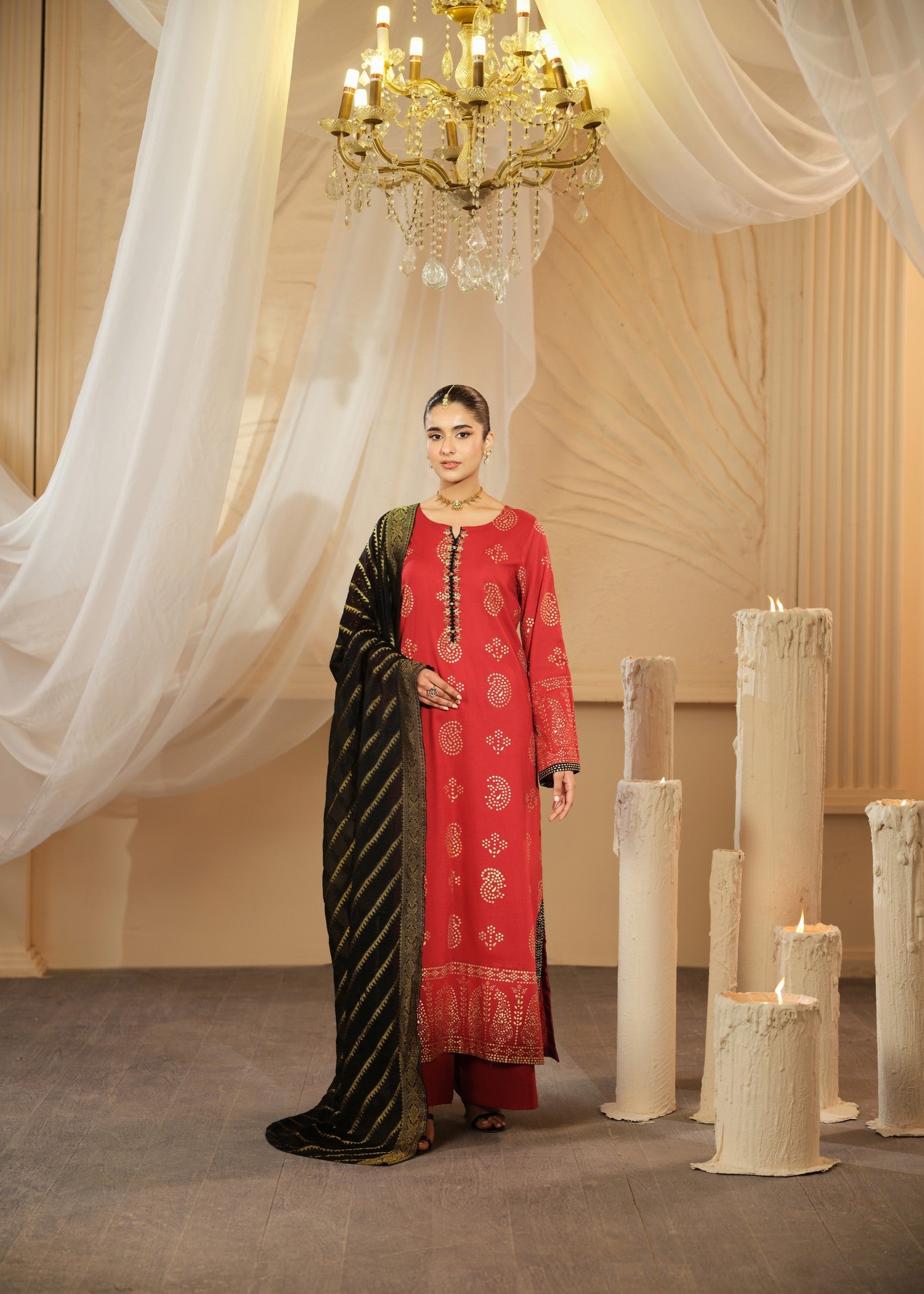 cambric cotton Kurta Set in Red
