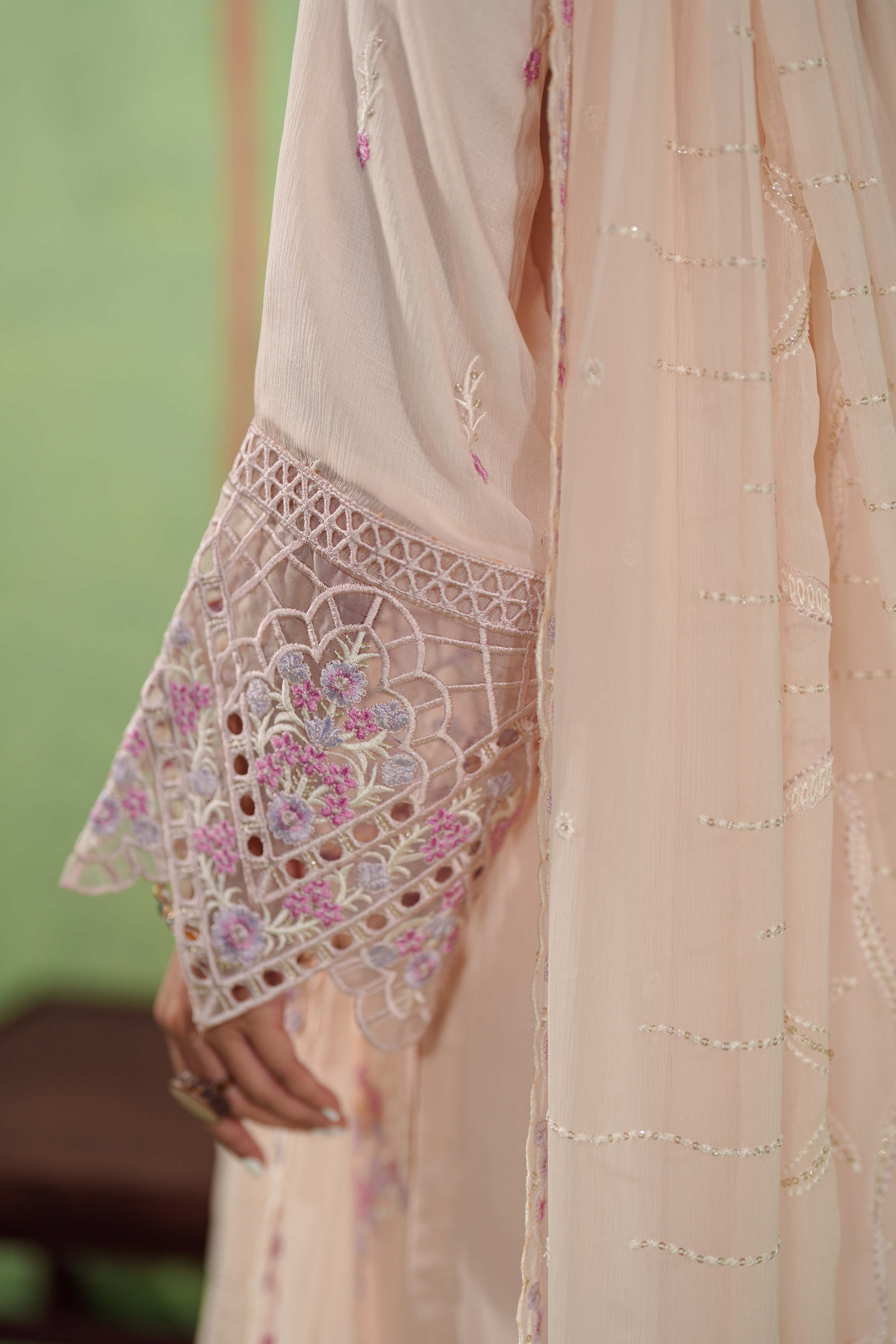 Bayaan RTW Formal Pret – Tehreer