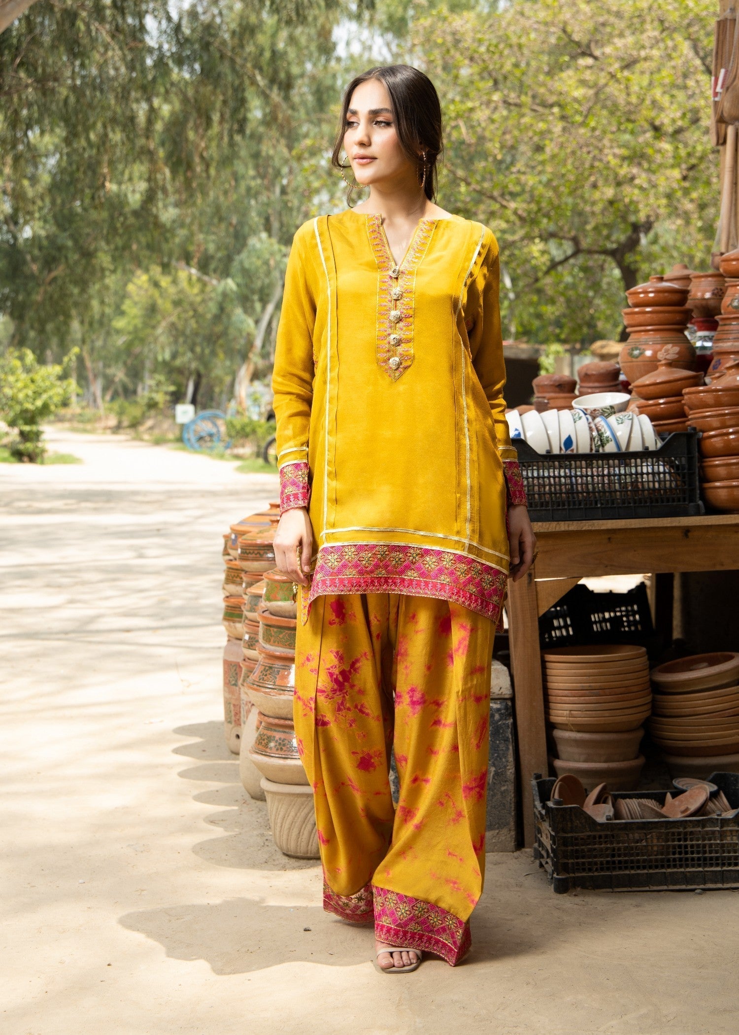 pk raw silk Kurta Set in Mustard