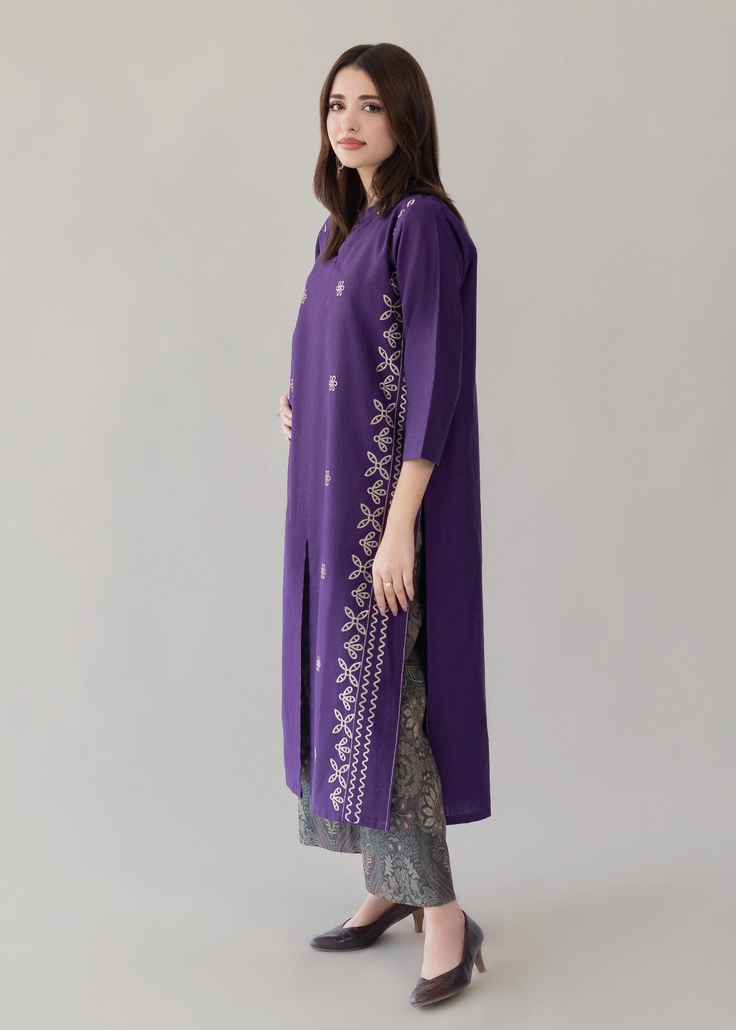 slub khaddar Kurta Set in Purple heart