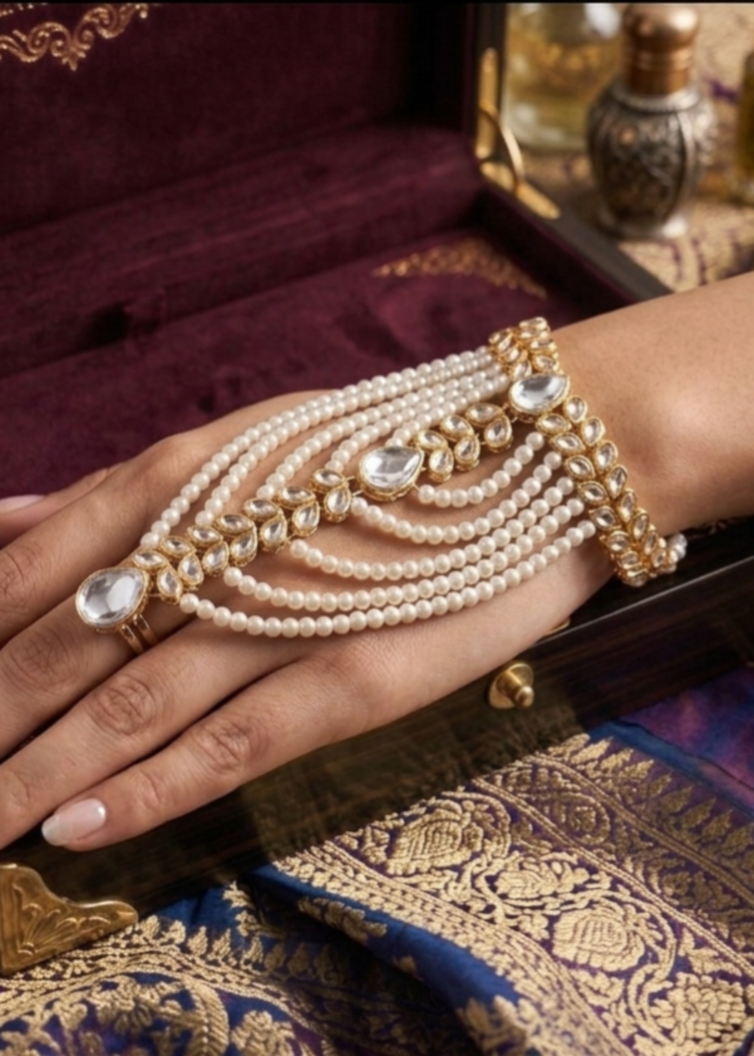 Bracelet in Pearl white Color by - Trendy Women Bracelet VIM0410