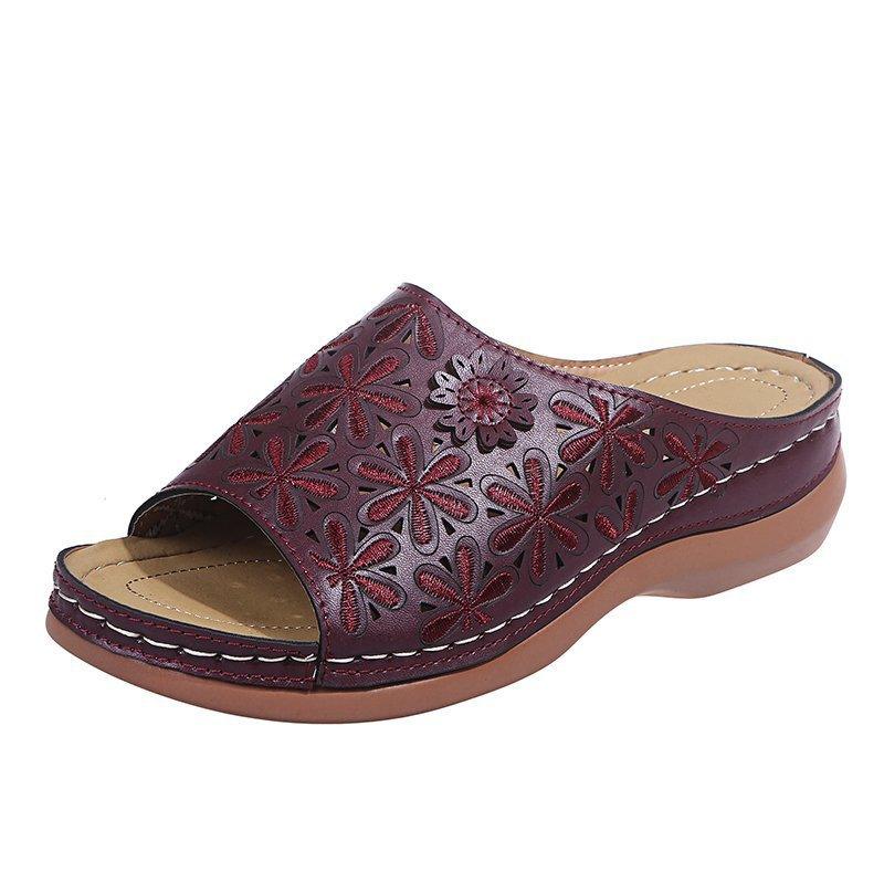 The New Hollow Floral Carved Edging Car Stitching Slope Heel Comfortable Retro Slippers Women