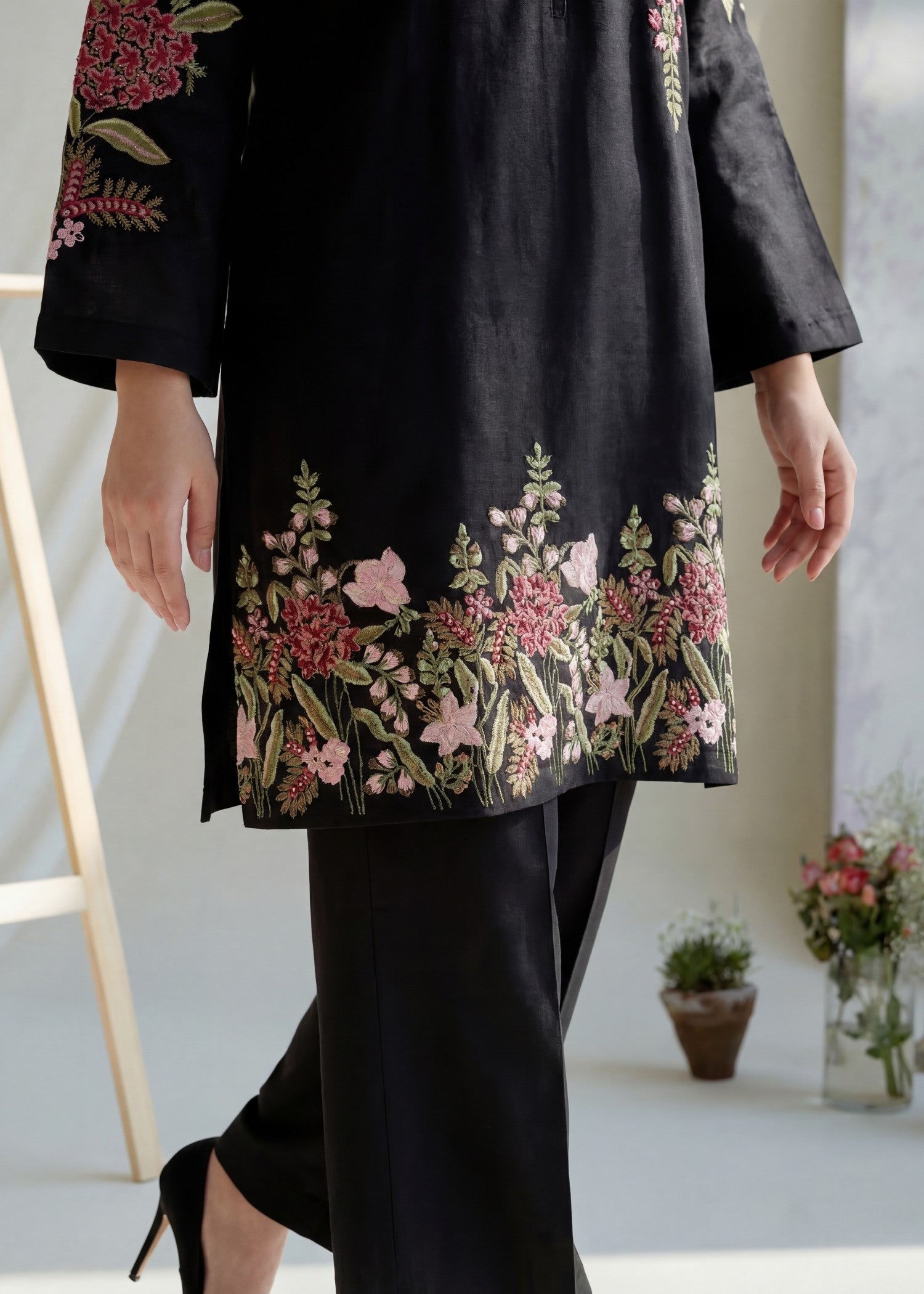 textured lawn Kurta Set in Black