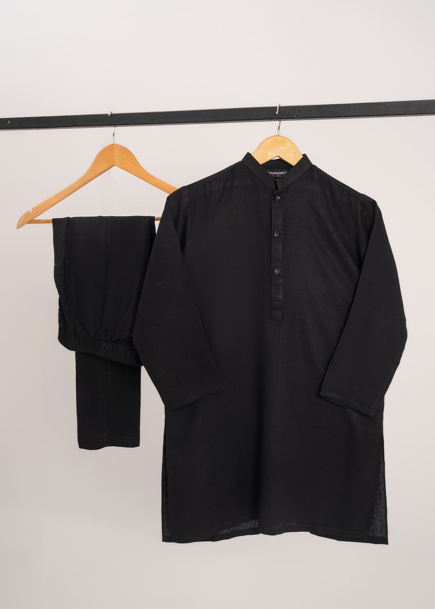 karandi Kurta Set in Black