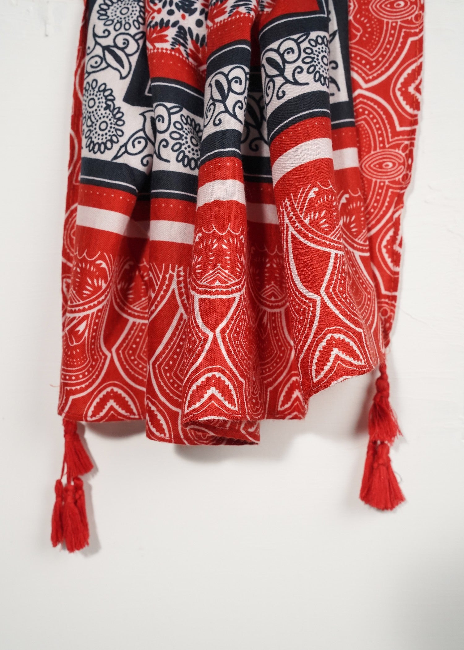 viscose rayon Hijab in Multi, cherry red
