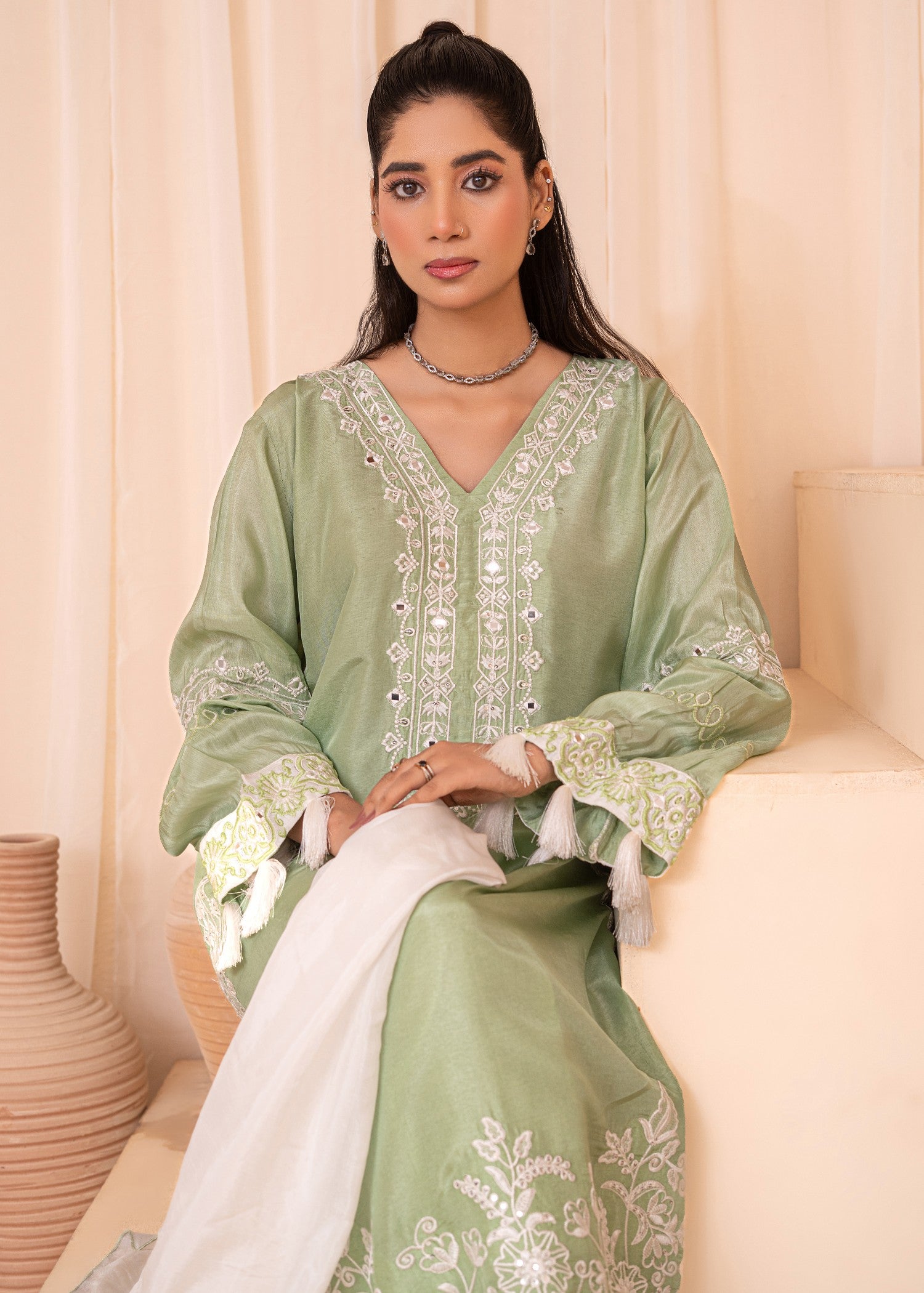silk Kaftan in White, pistachio green