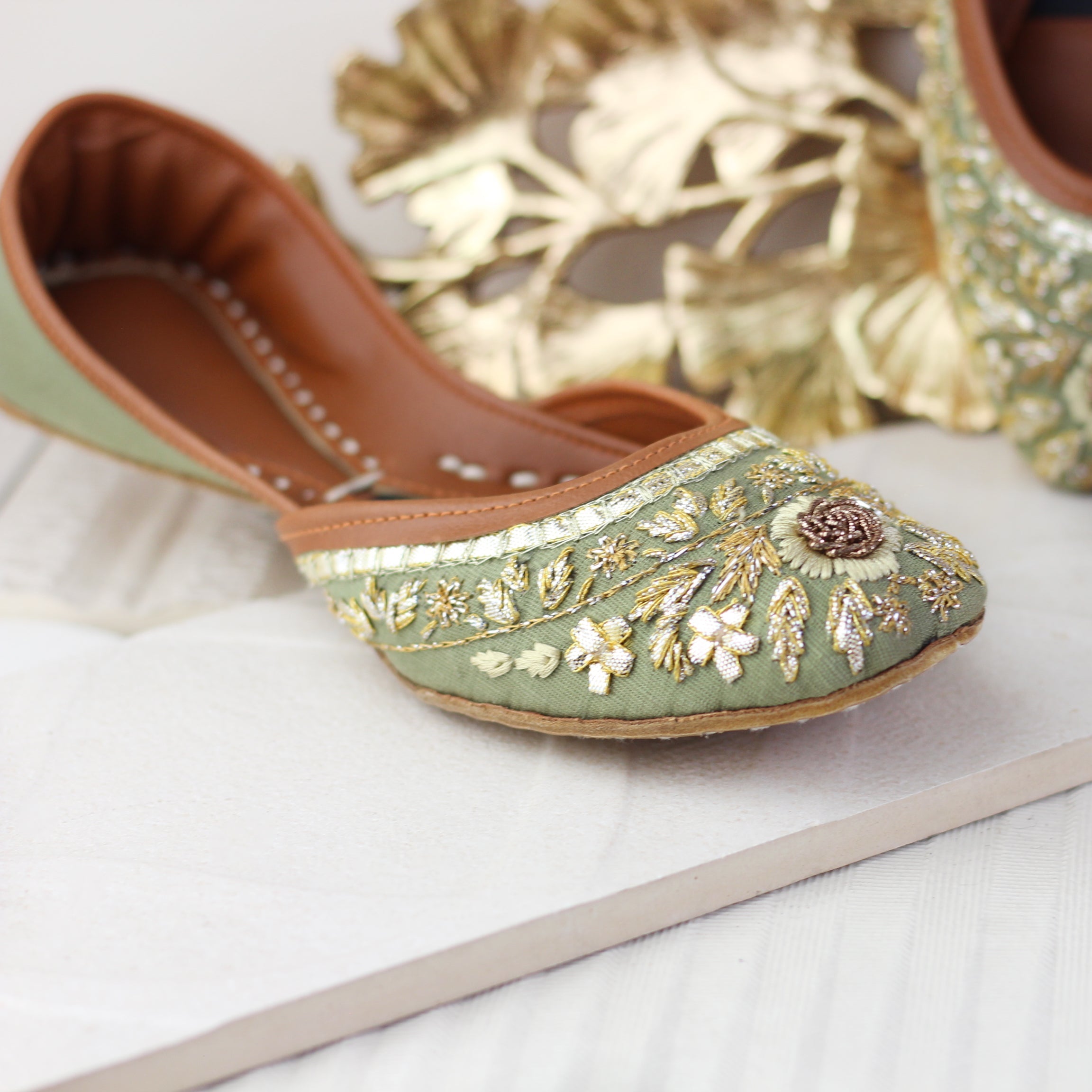 Khussa in Olive green by - High Quality Women Khussa KAQ8304