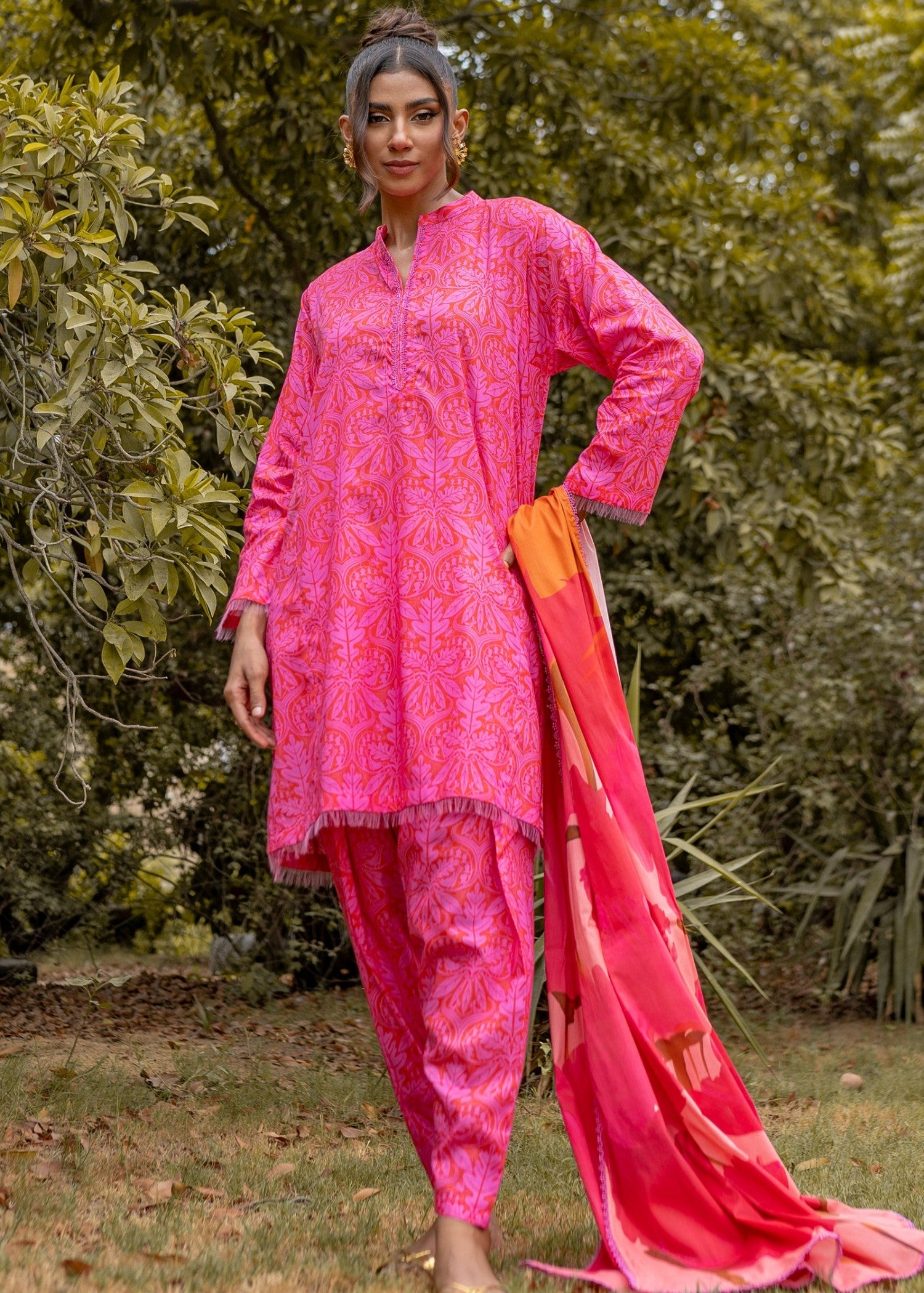 poly lawn Kurta Set in Shocking pink