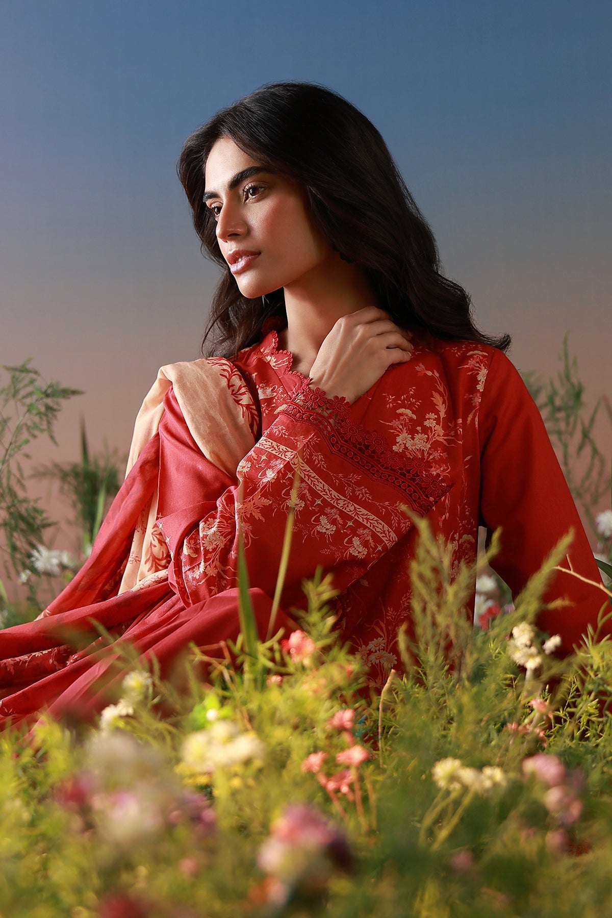 Mirha Lawn – Crimson Heirloom