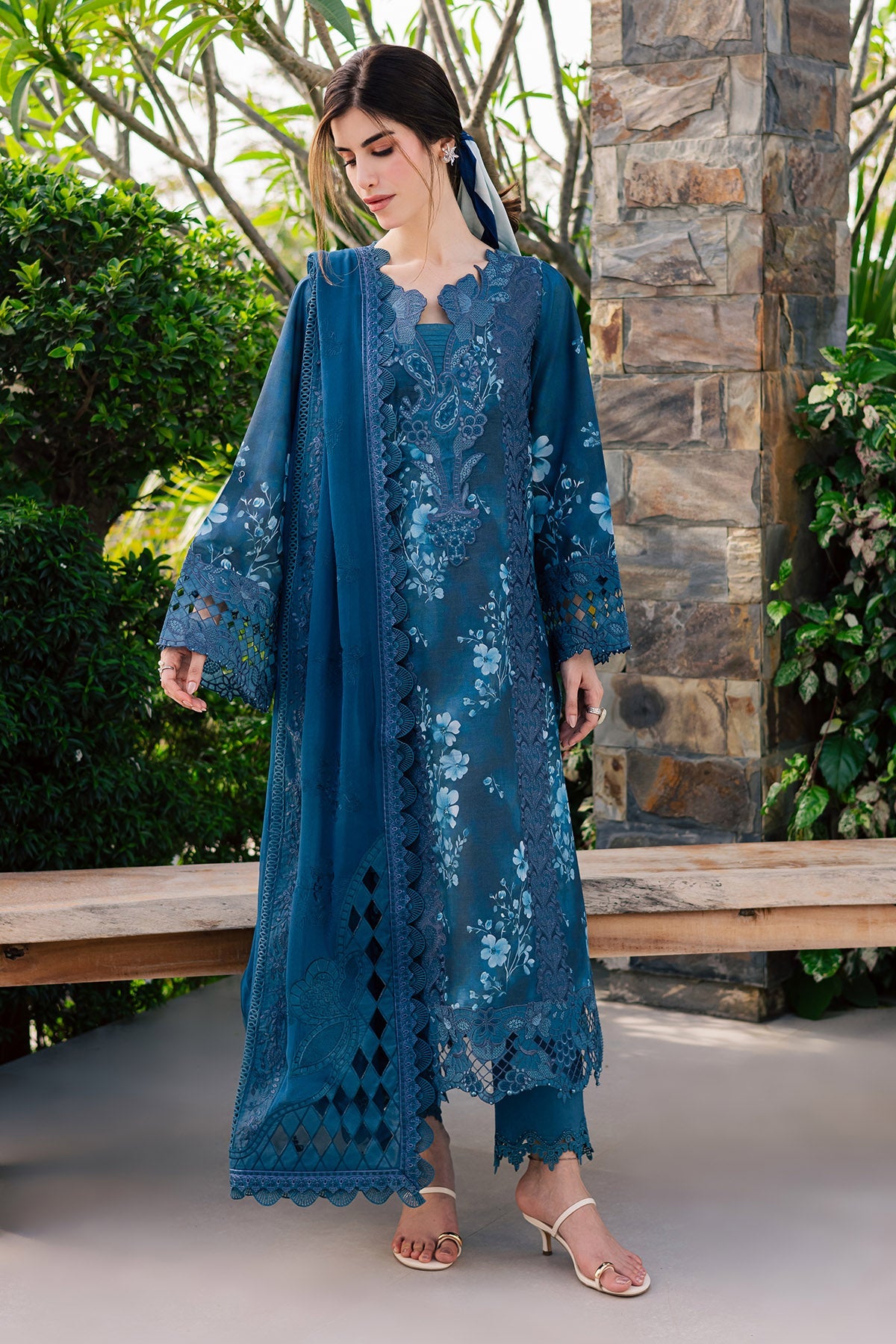 Lily May Lawn – NE-260