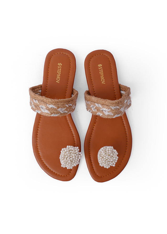 Kolapuri in Beige by - High Quality Women Kolapuri OEX1677