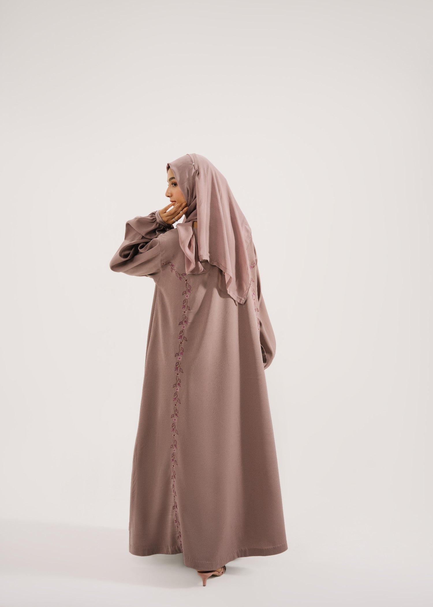 crepe Abaya in Coffee brown