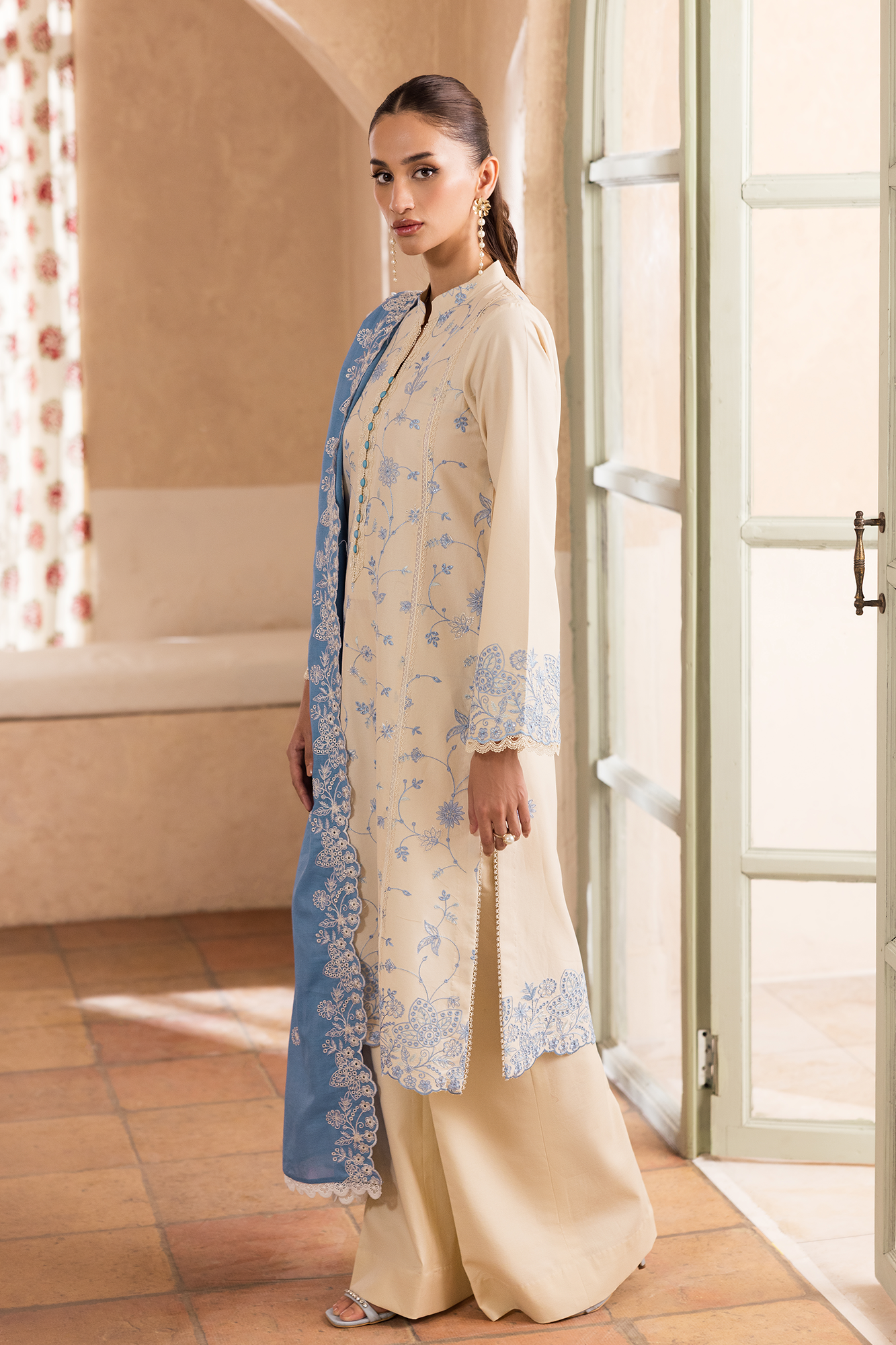 Nissa Chikankari Lawn – N-02