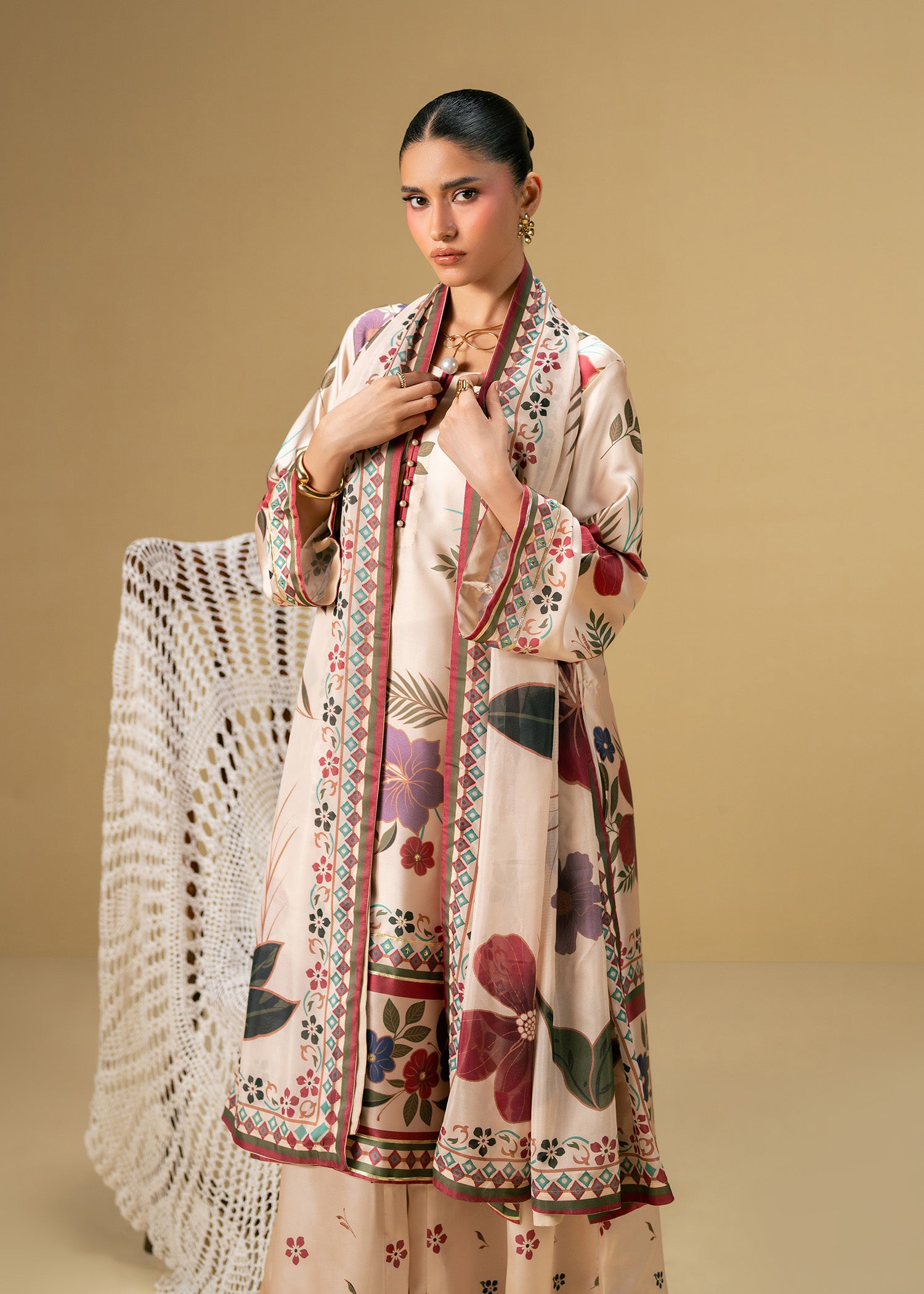 charmuse/shamooz Kurta Set in Beige
