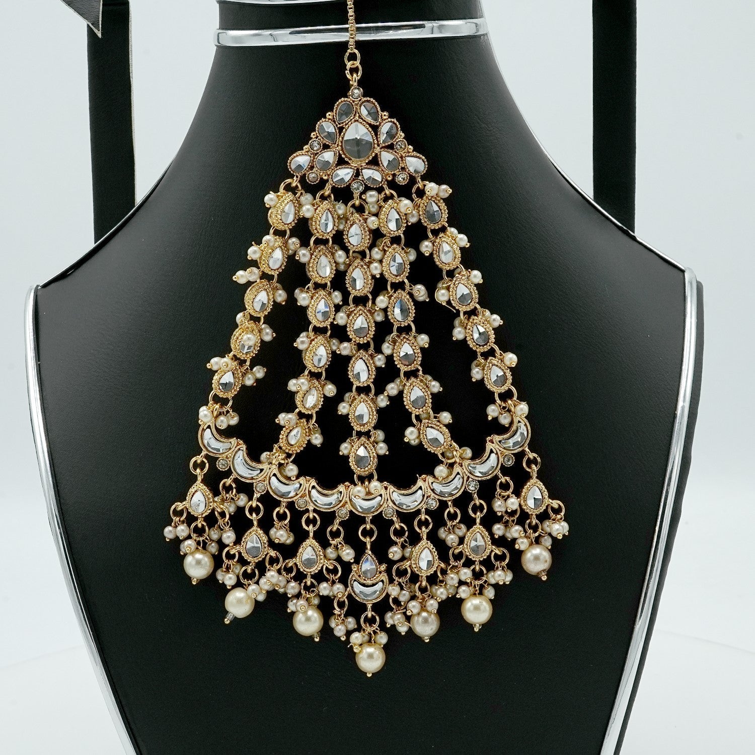 Jhoomar in Gold Color by - Trendy Women Jhoomar SCM0908