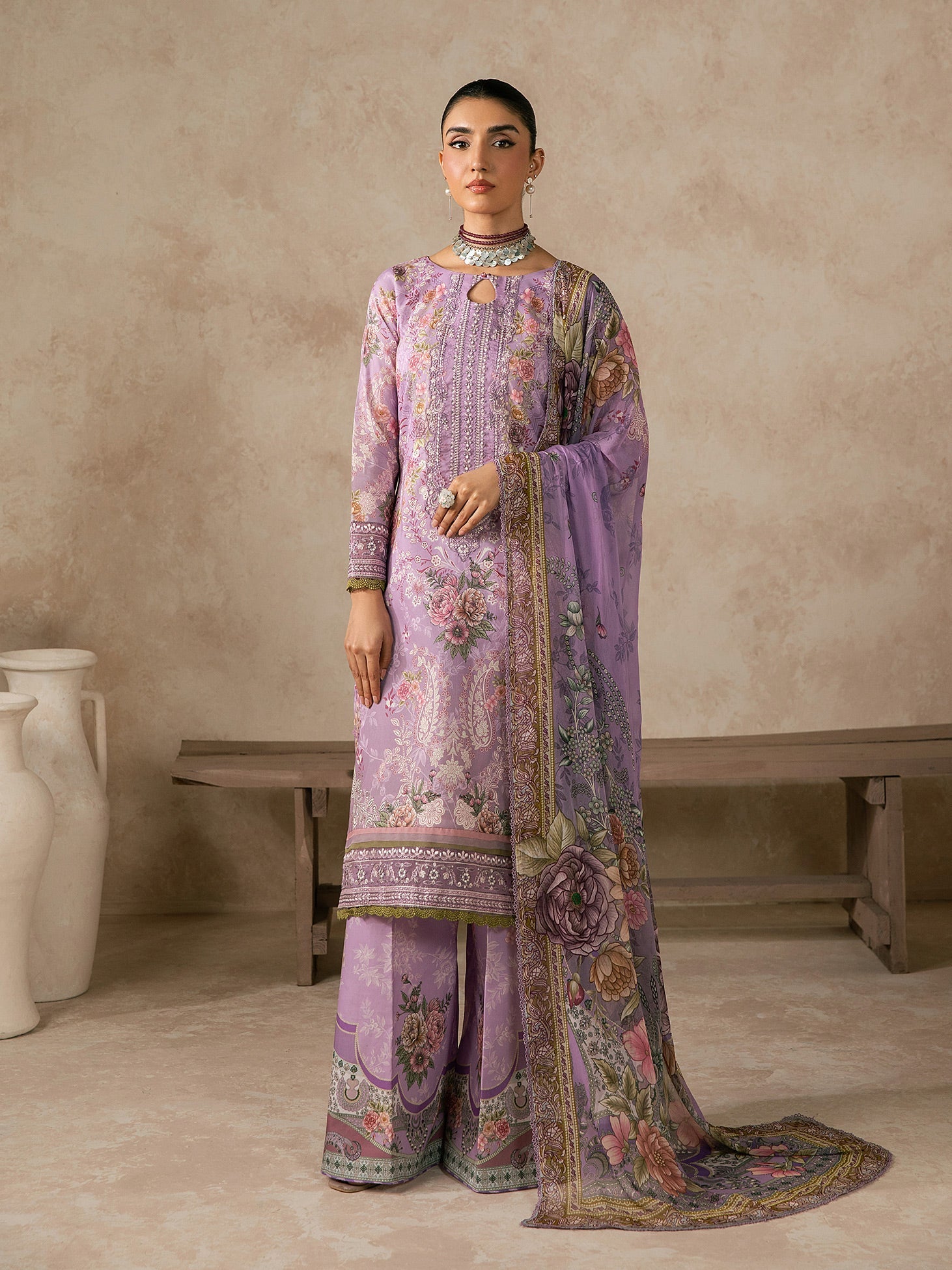 Syra Lawn – Nerine