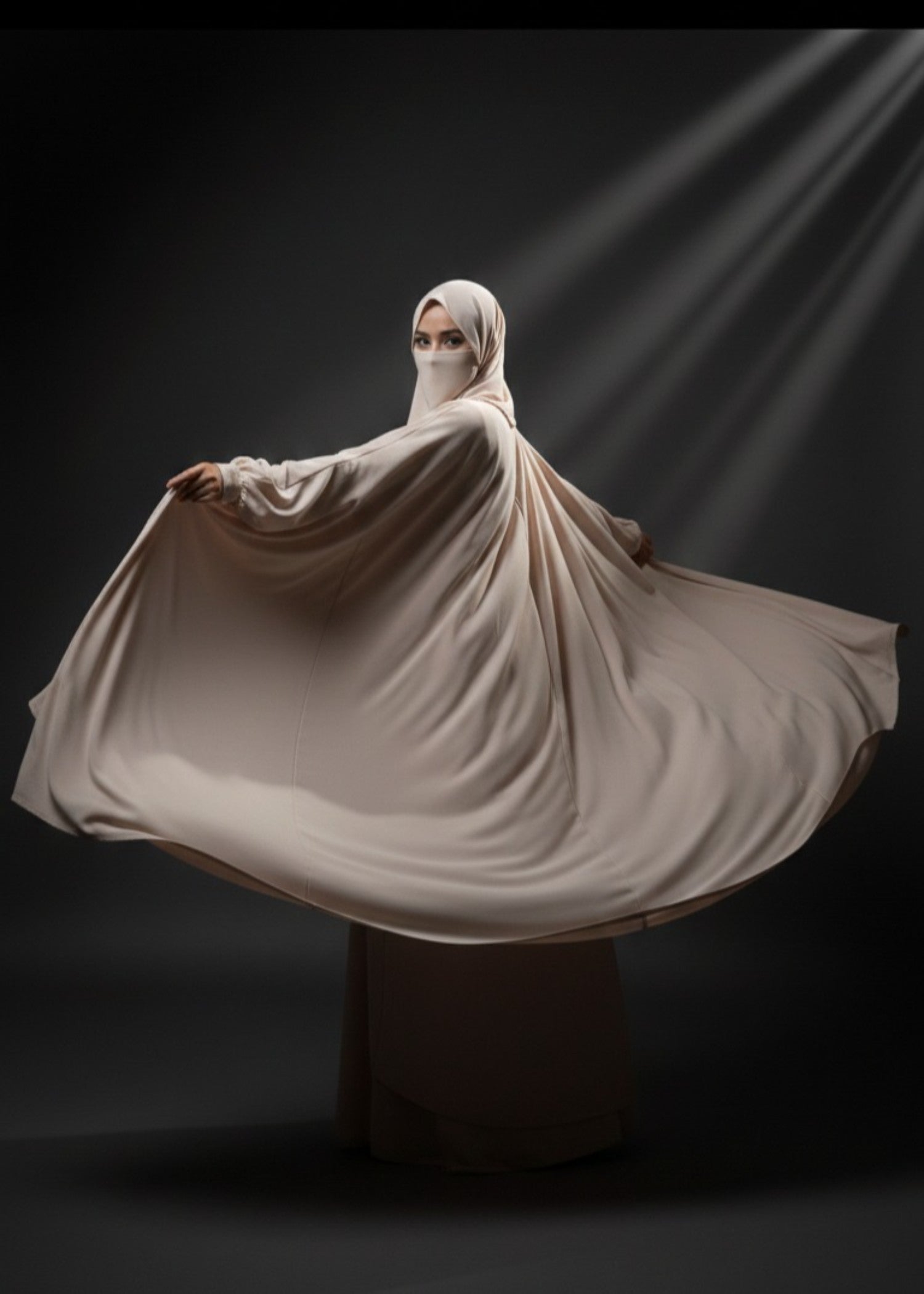grip Abaya in Beige