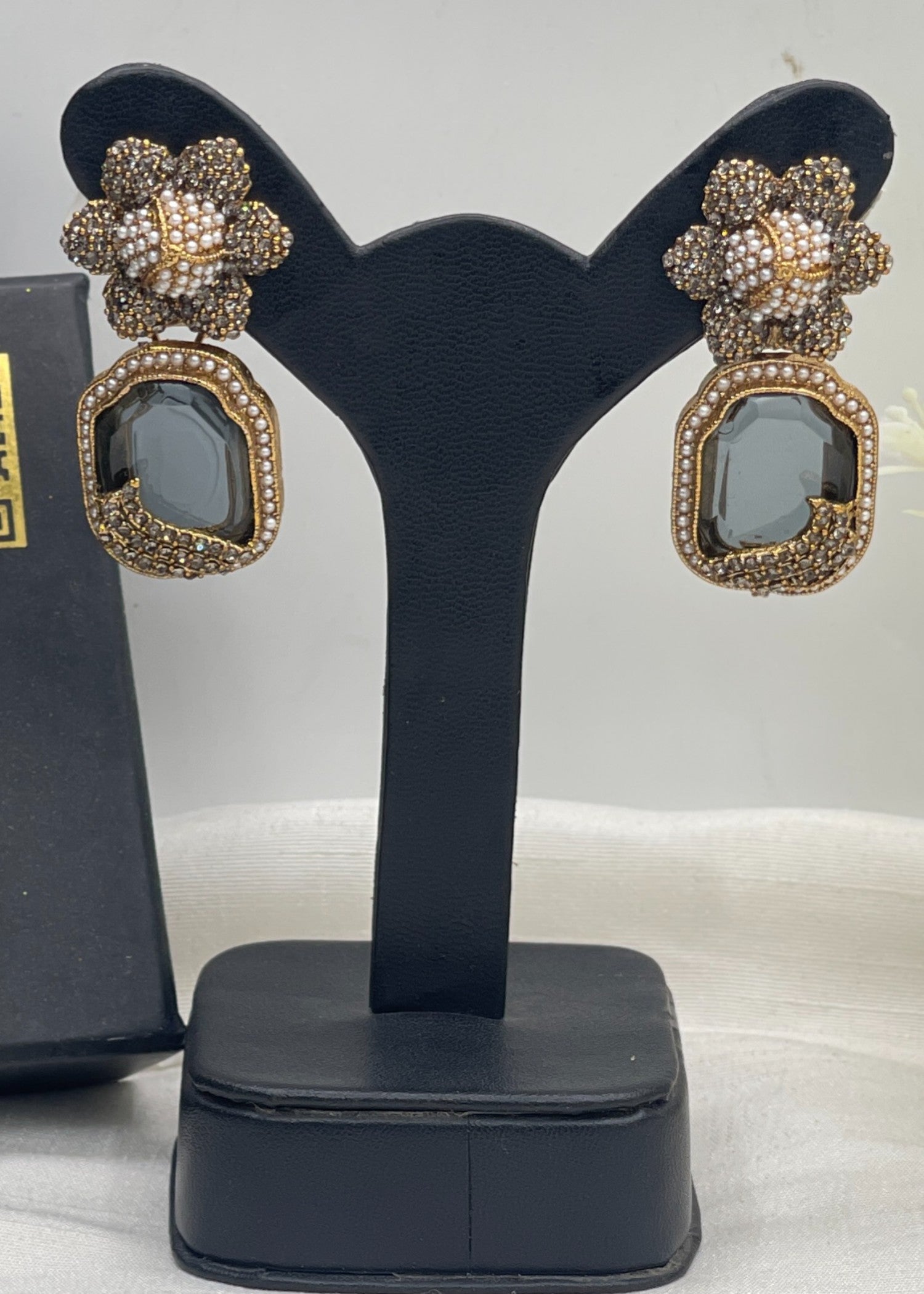 Earrings in Grey, pearl white Color by - Trendy Women Earrings HJK9946