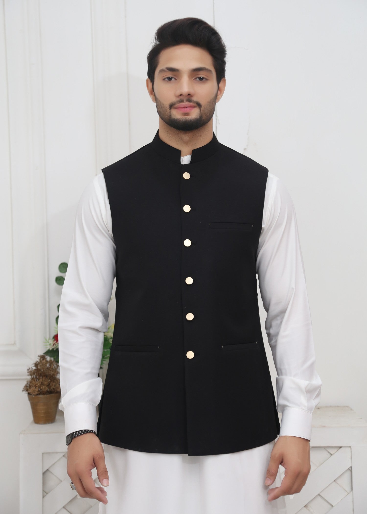tropical Waistcoat in Jet black