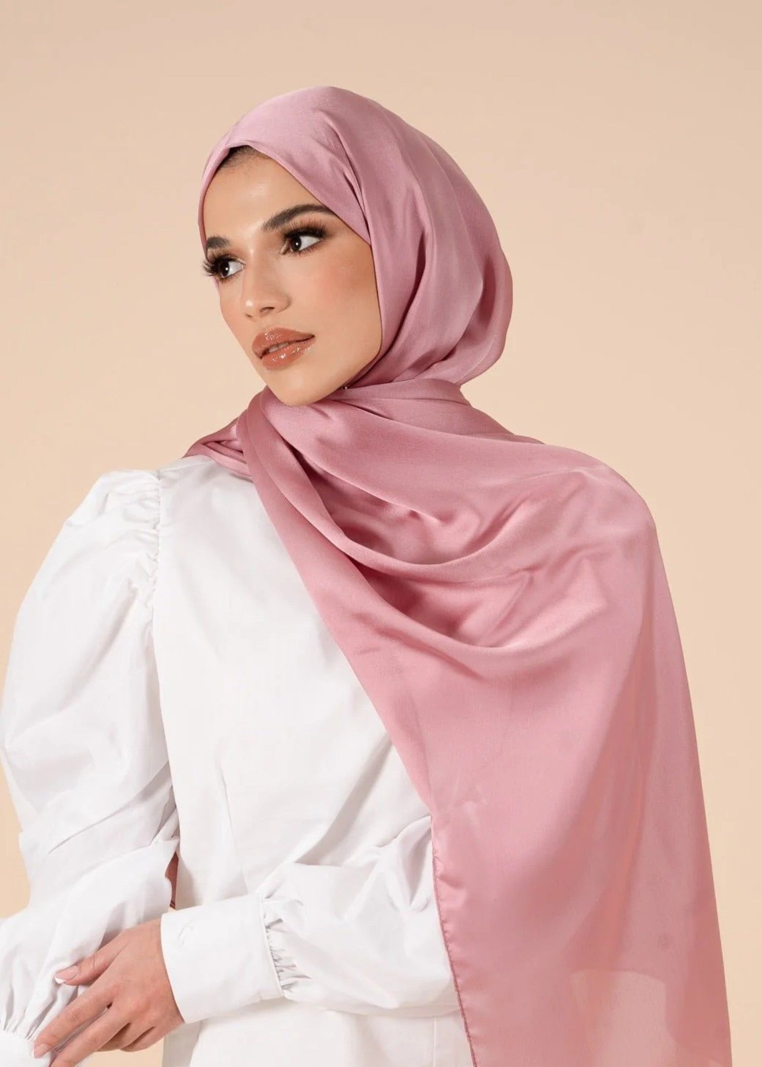 silk Hijab in Pastel pink