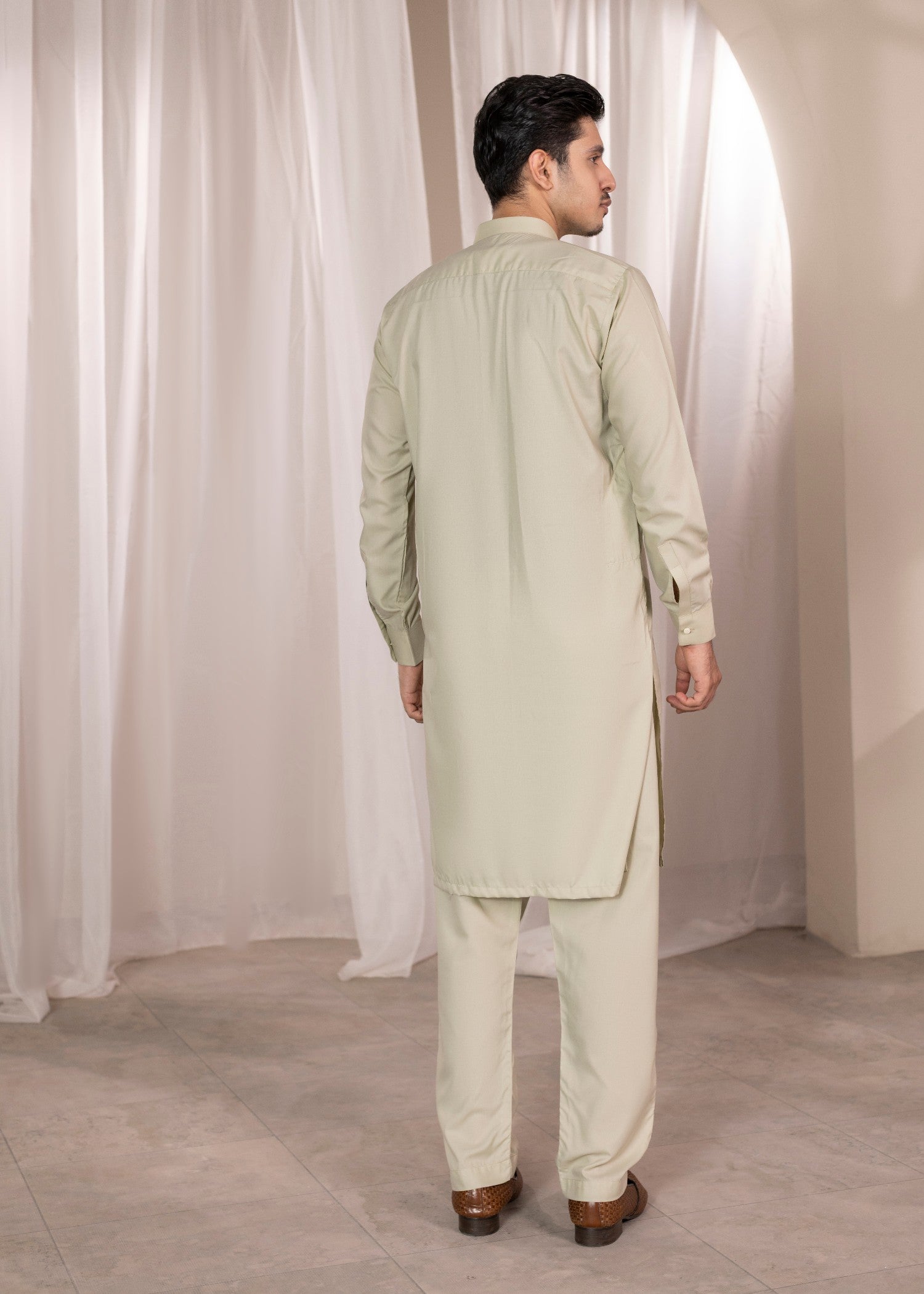 wash & wear Kurta Set in Alabaster