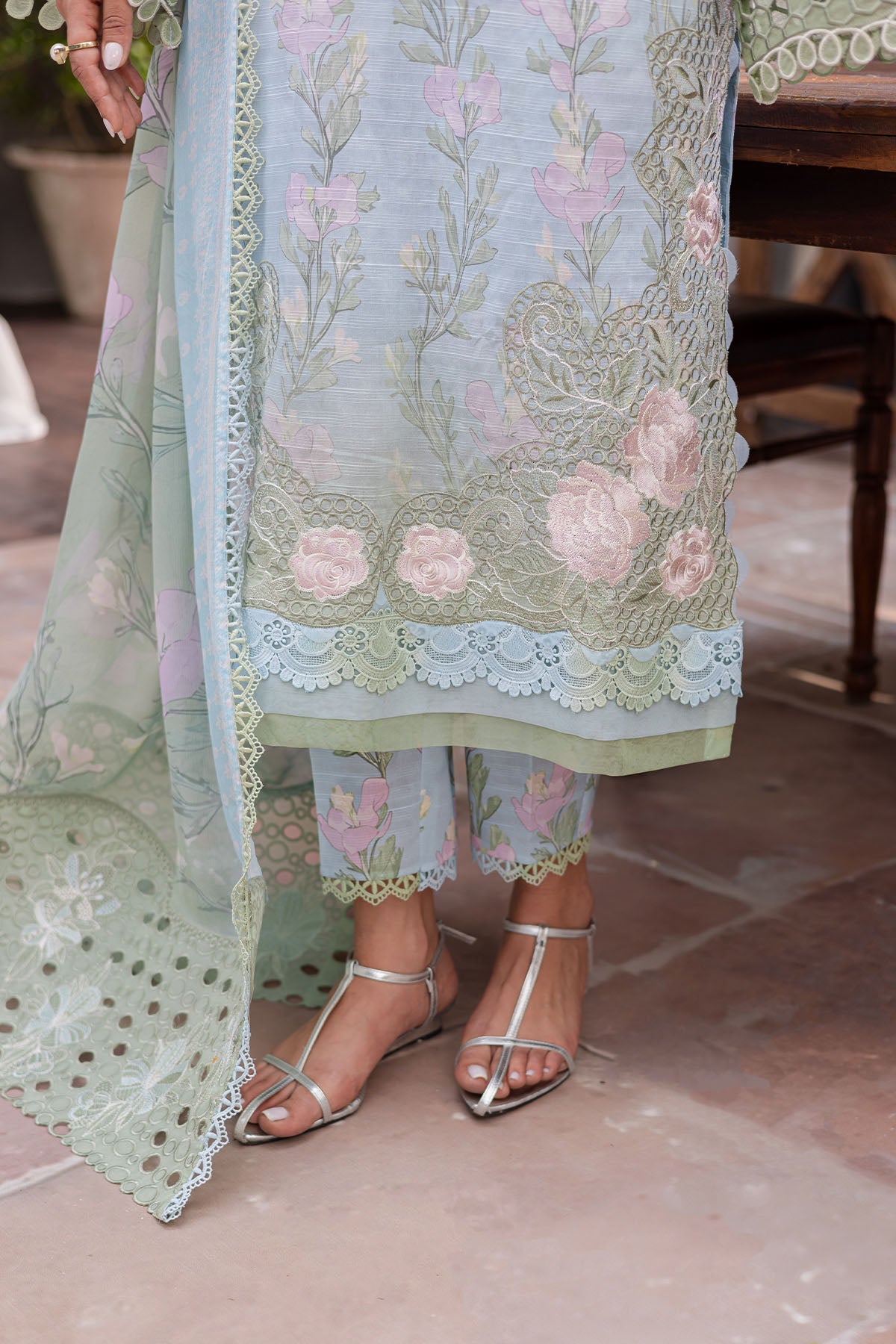 Bloom Lawn – BL-07