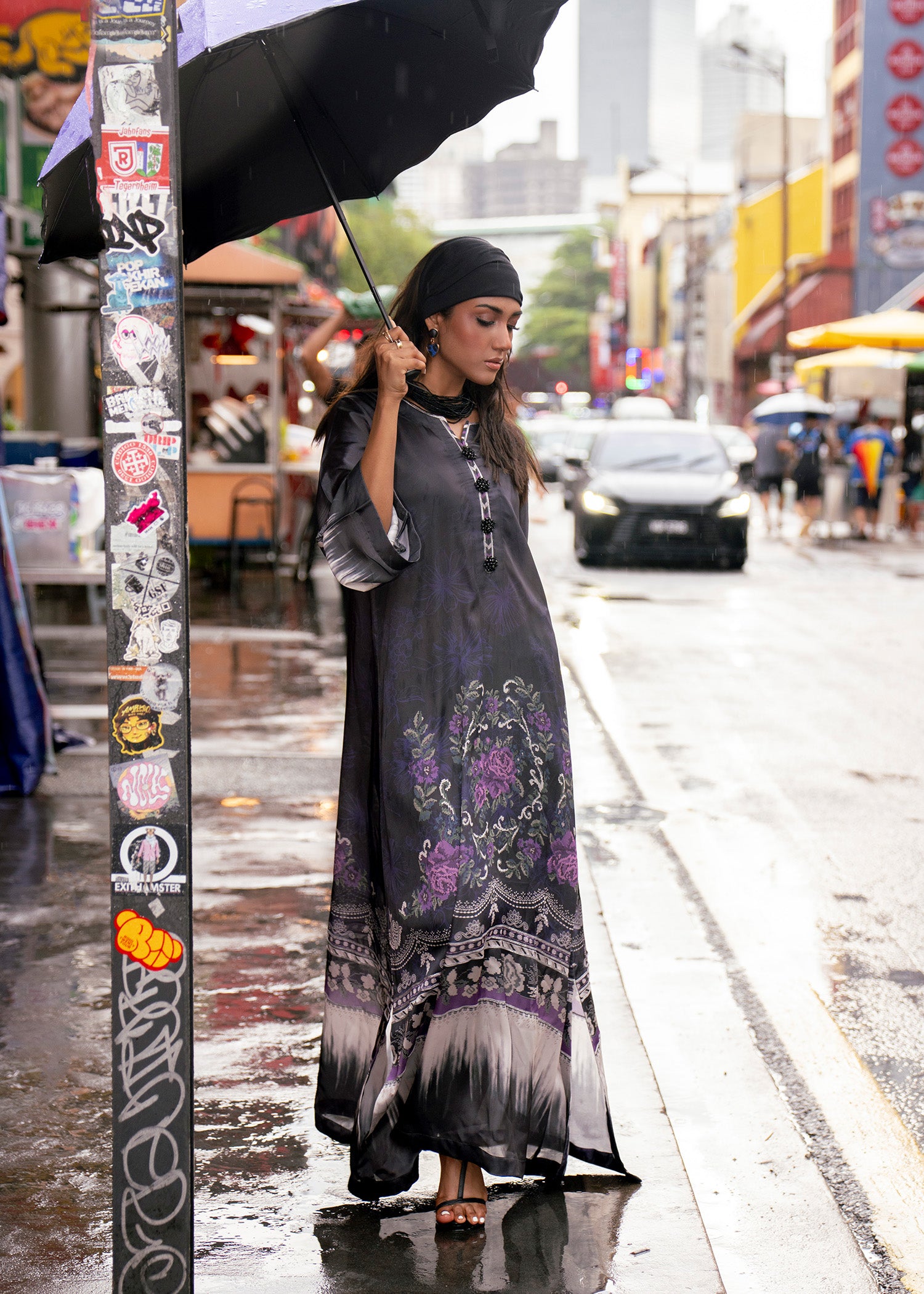 charmuse/shamooz Kaftan in Charcoal