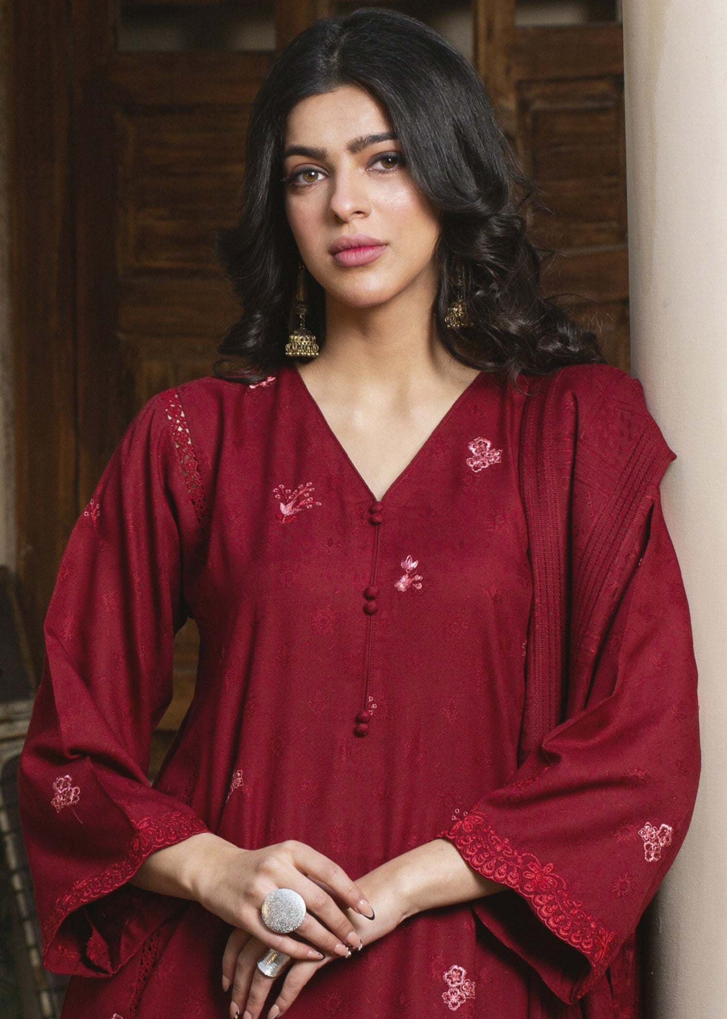 jacquard Unstitched in Maroon