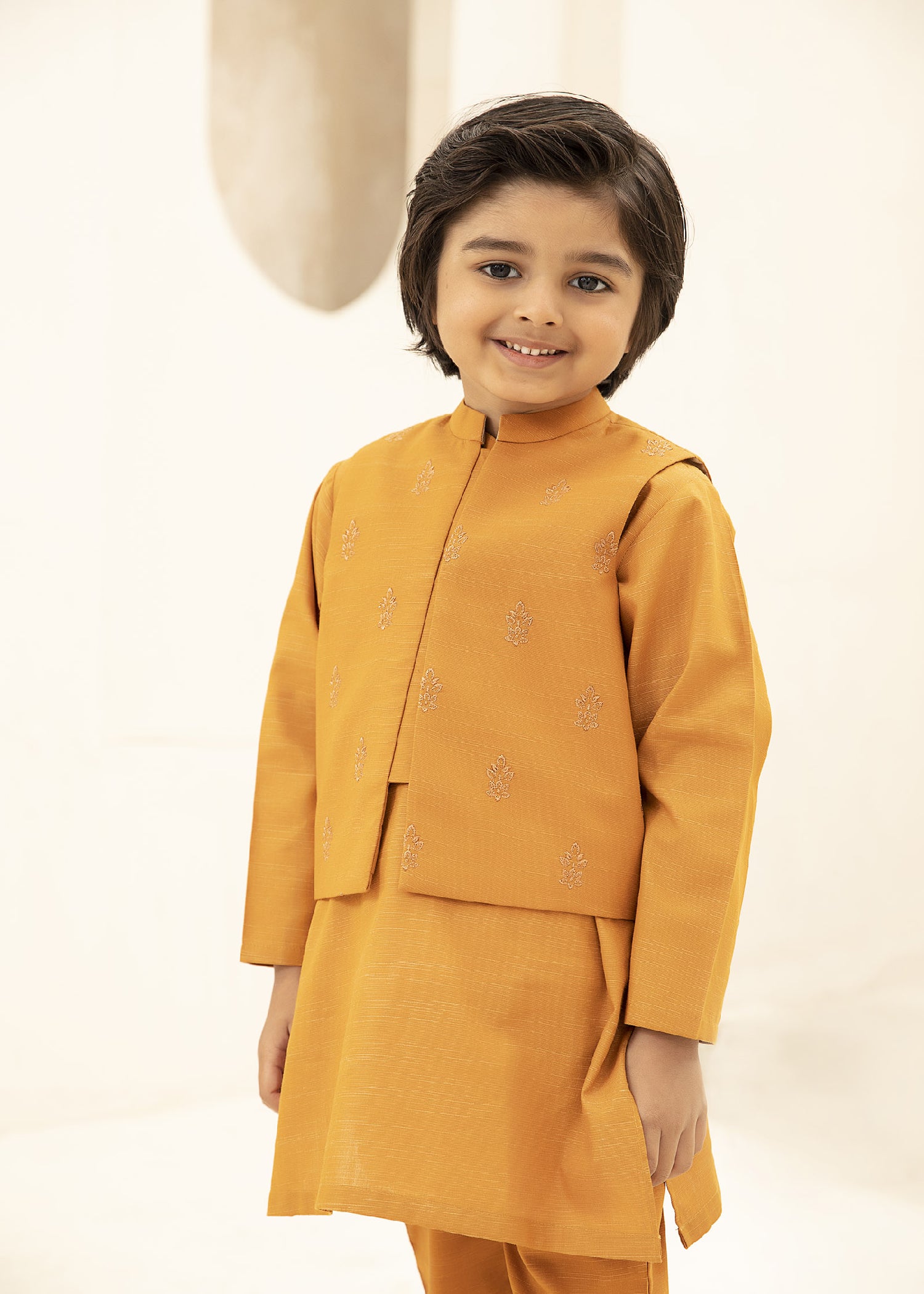 injected slub Waistcoat in Mustard